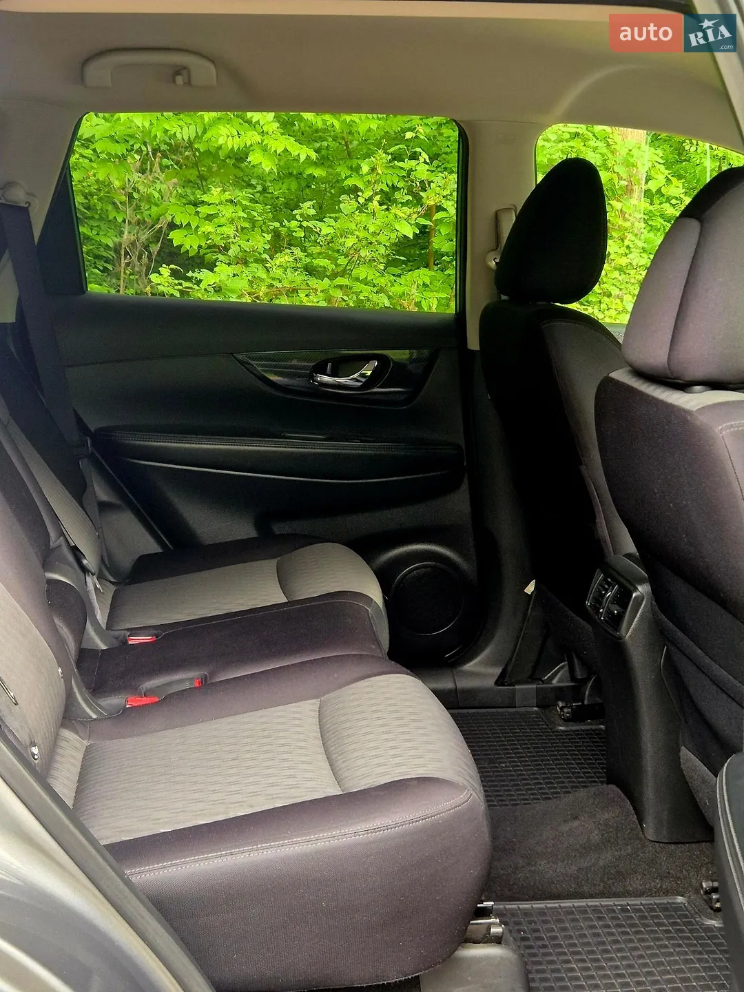 2017 Nissan Rogue - мініатюра 11