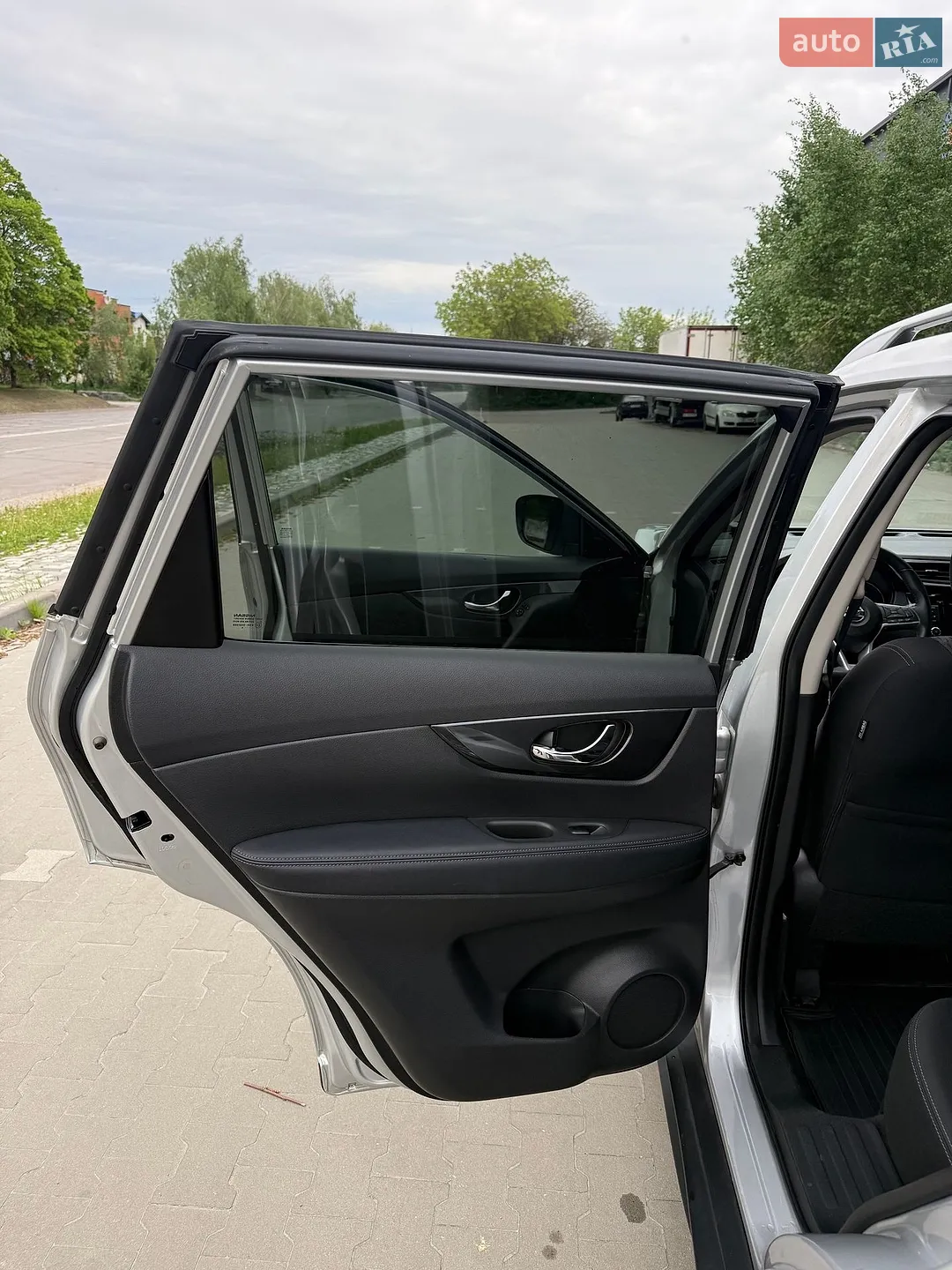 2019 Nissan Rogue - мініатюра 16