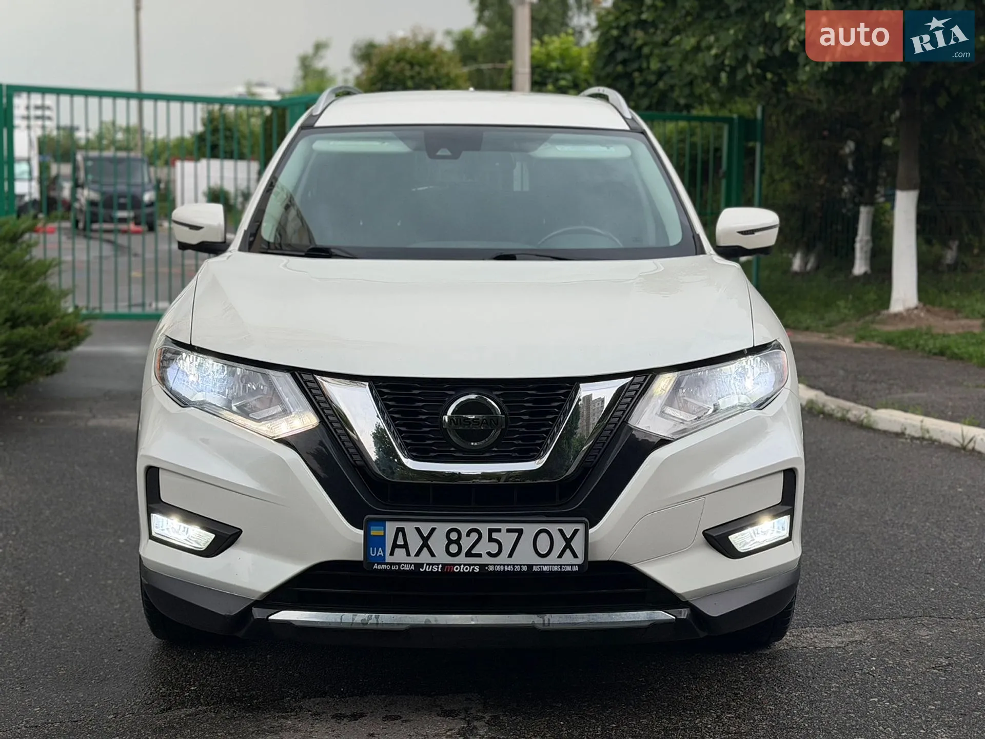 2018 Nissan Rogue - мініатюра 2