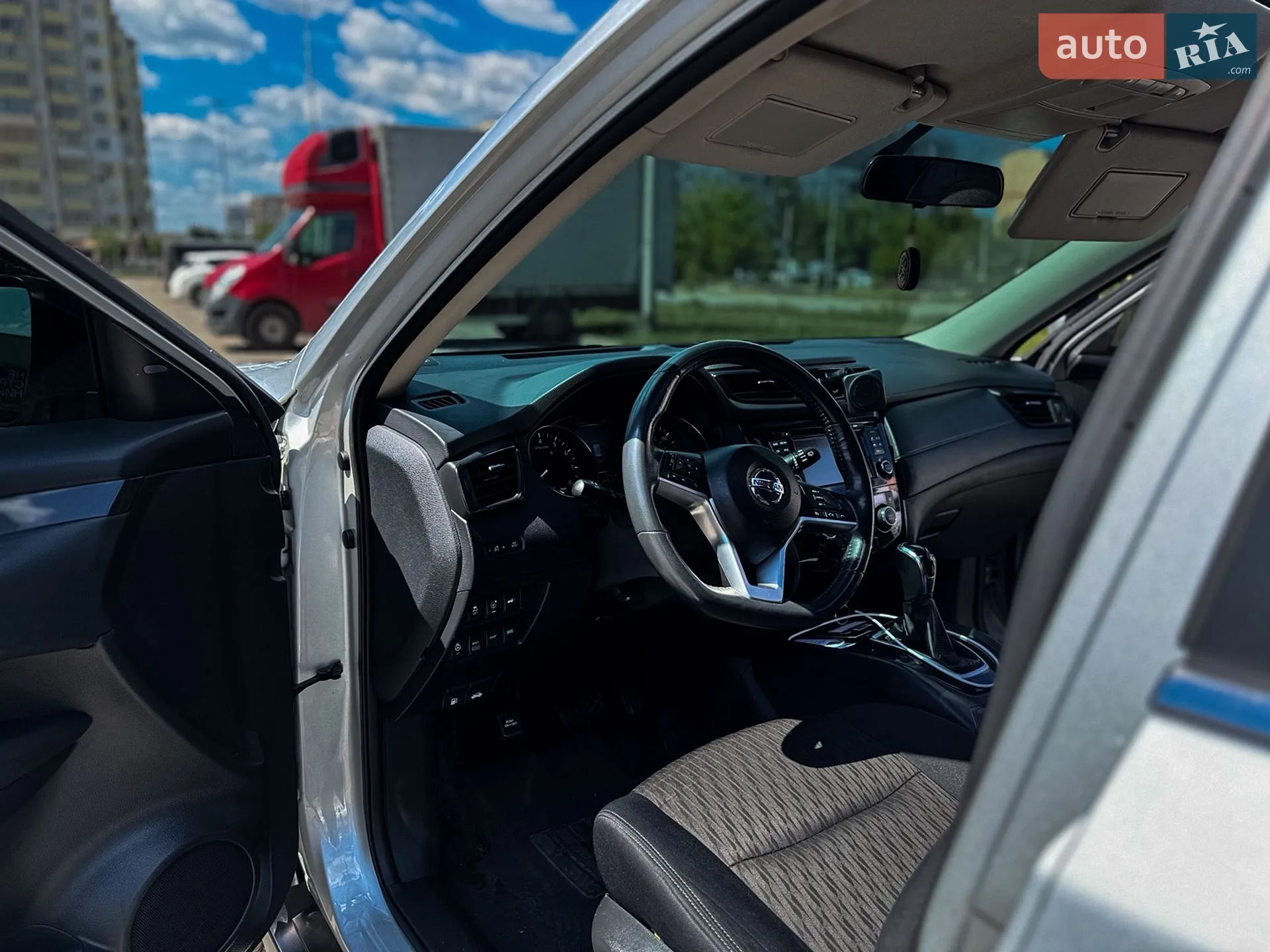 2017 Nissan Rogue - мініатюра 14