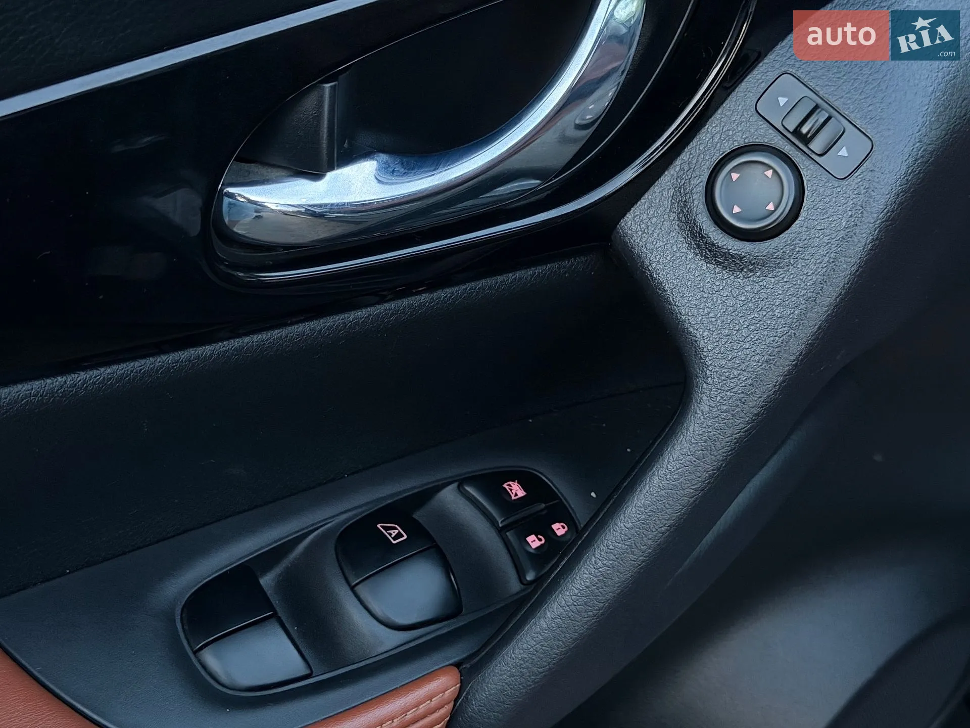 2018 Nissan Rogue - мініатюра 37