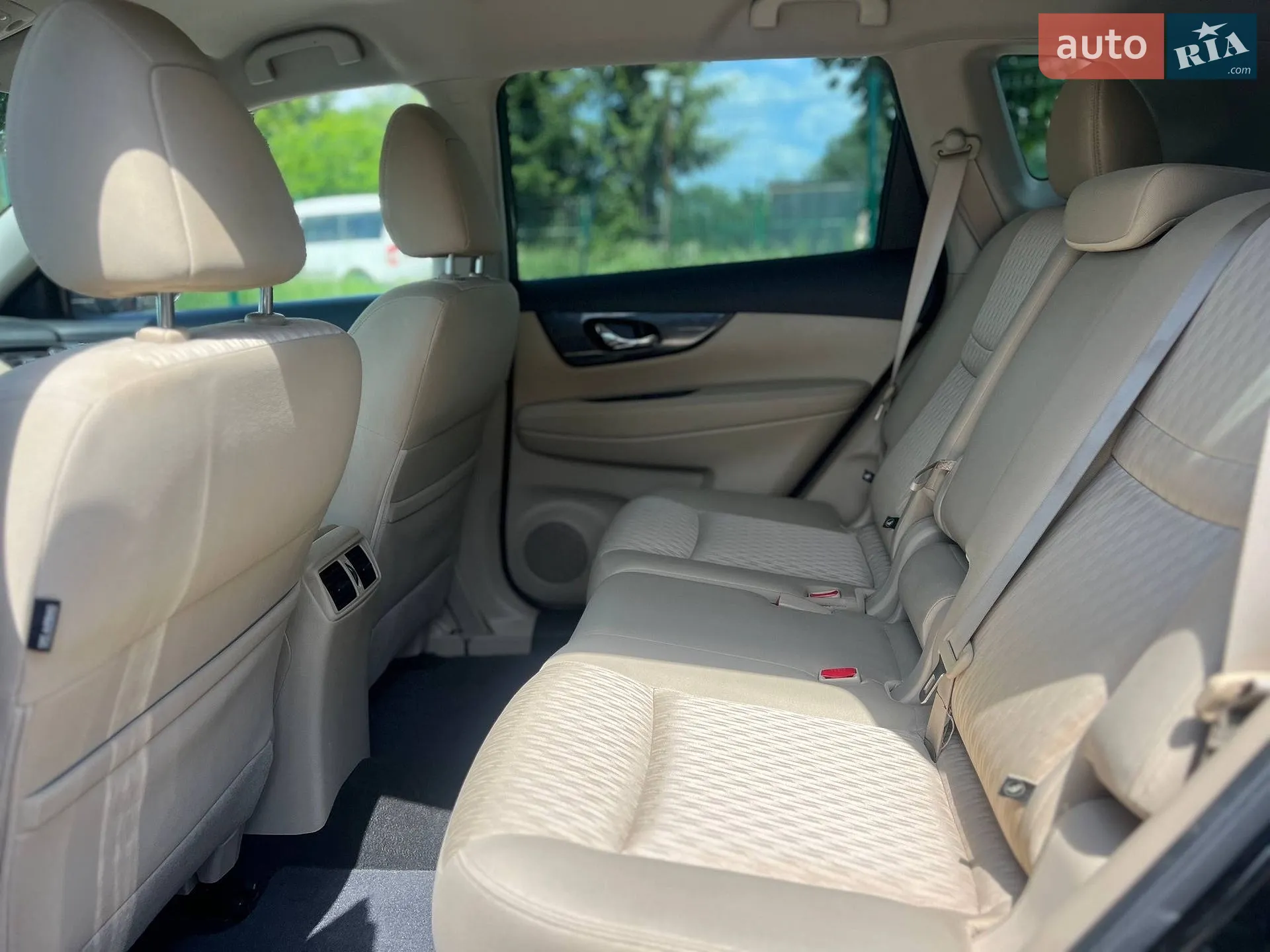 2016 Nissan Rogue - мініатюра 17