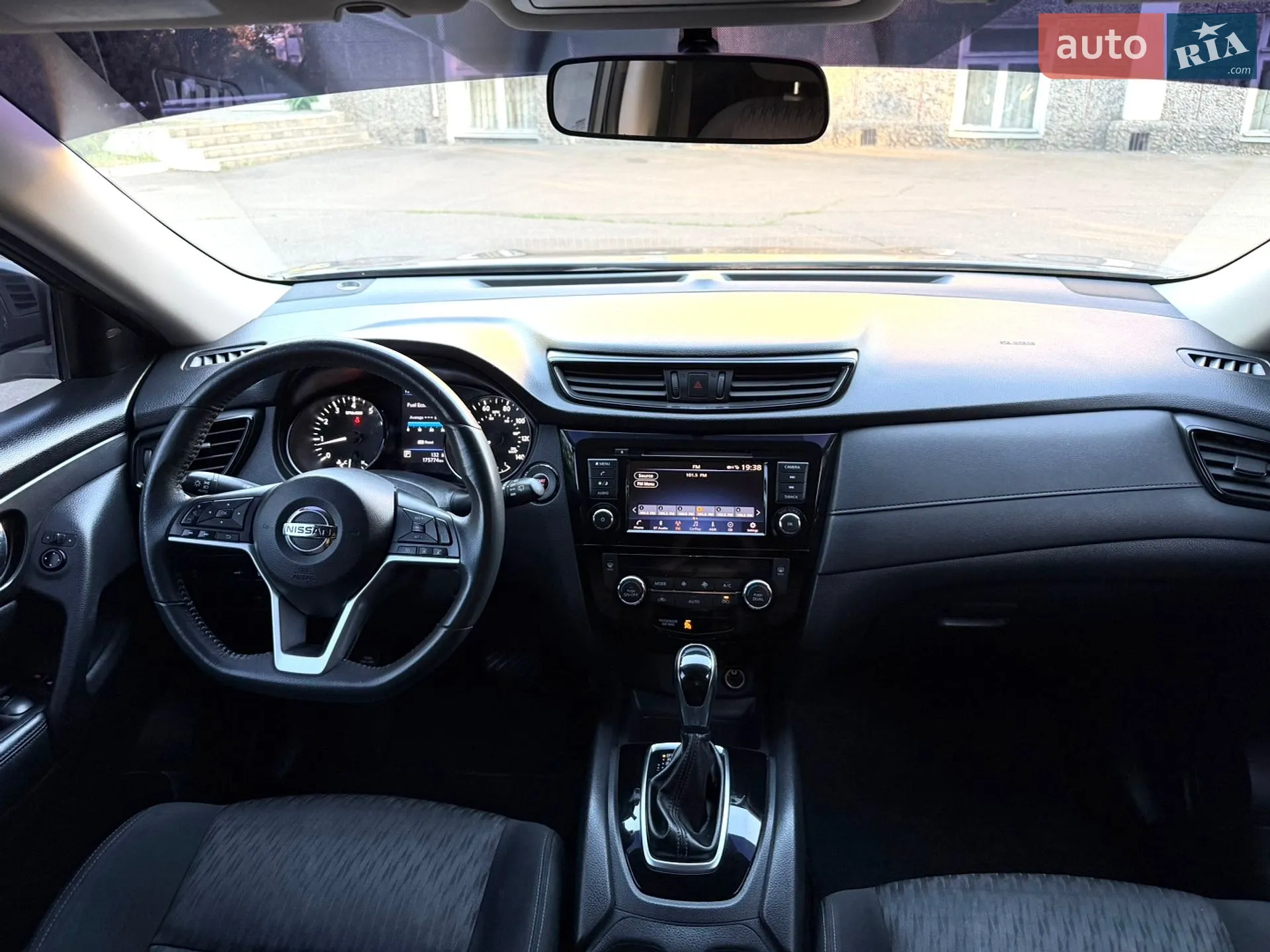 2017 Nissan Rogue - мініатюра 20