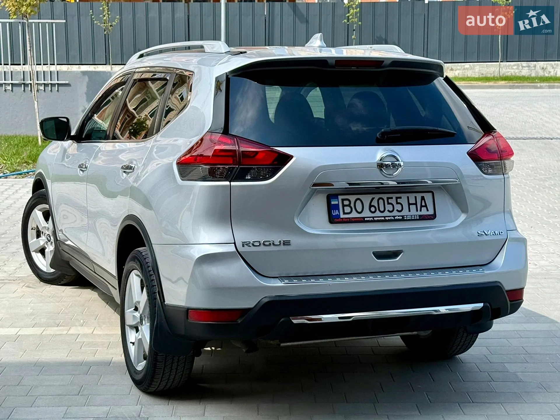 2017 Nissan Rogue - мініатюра 3