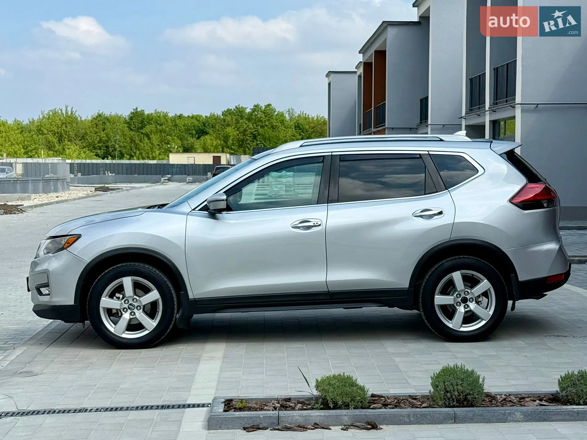 2017 Nissan Rogue - мініатюра 15