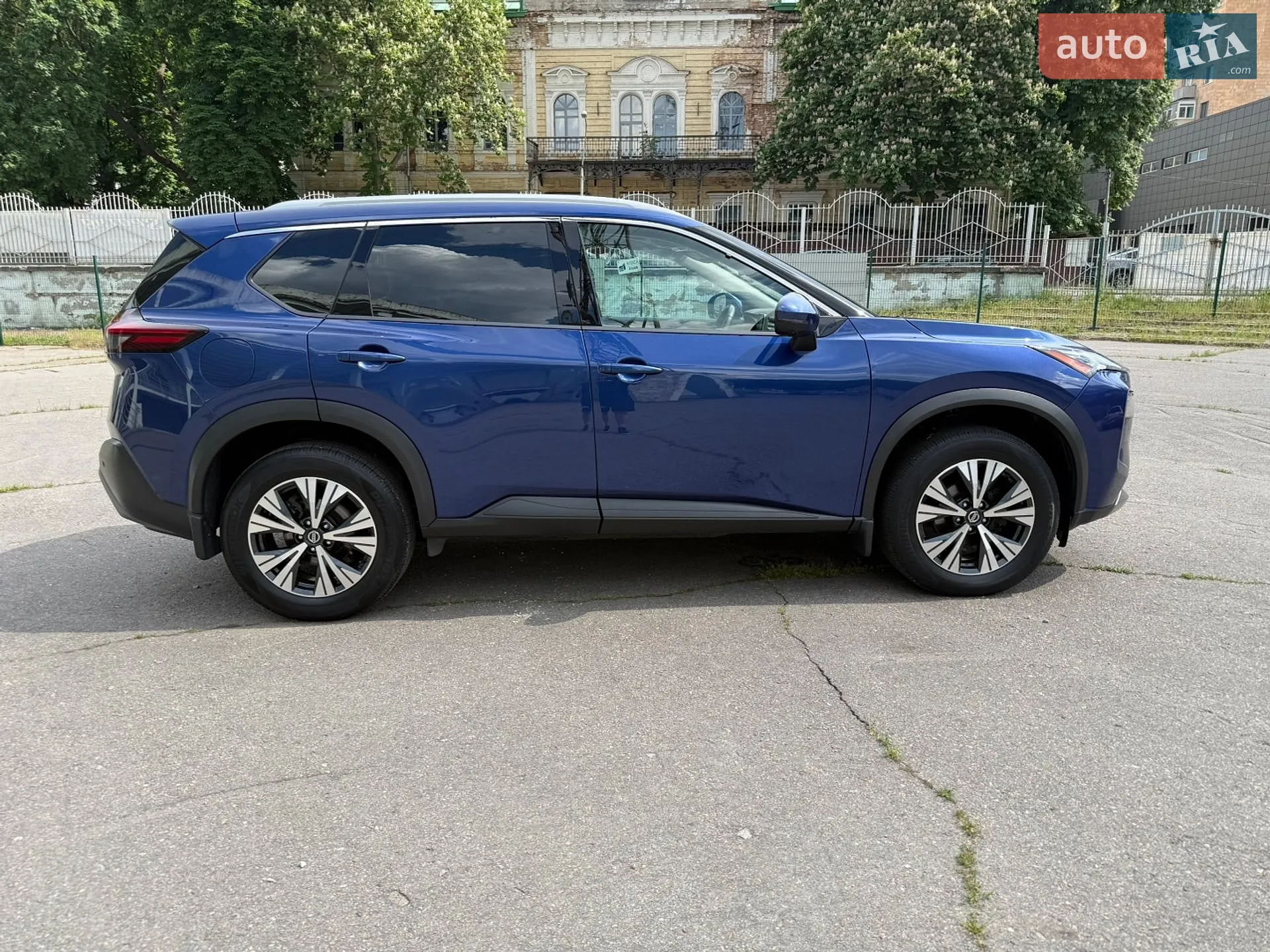 2021 Nissan Rogue - мініатюра 12
