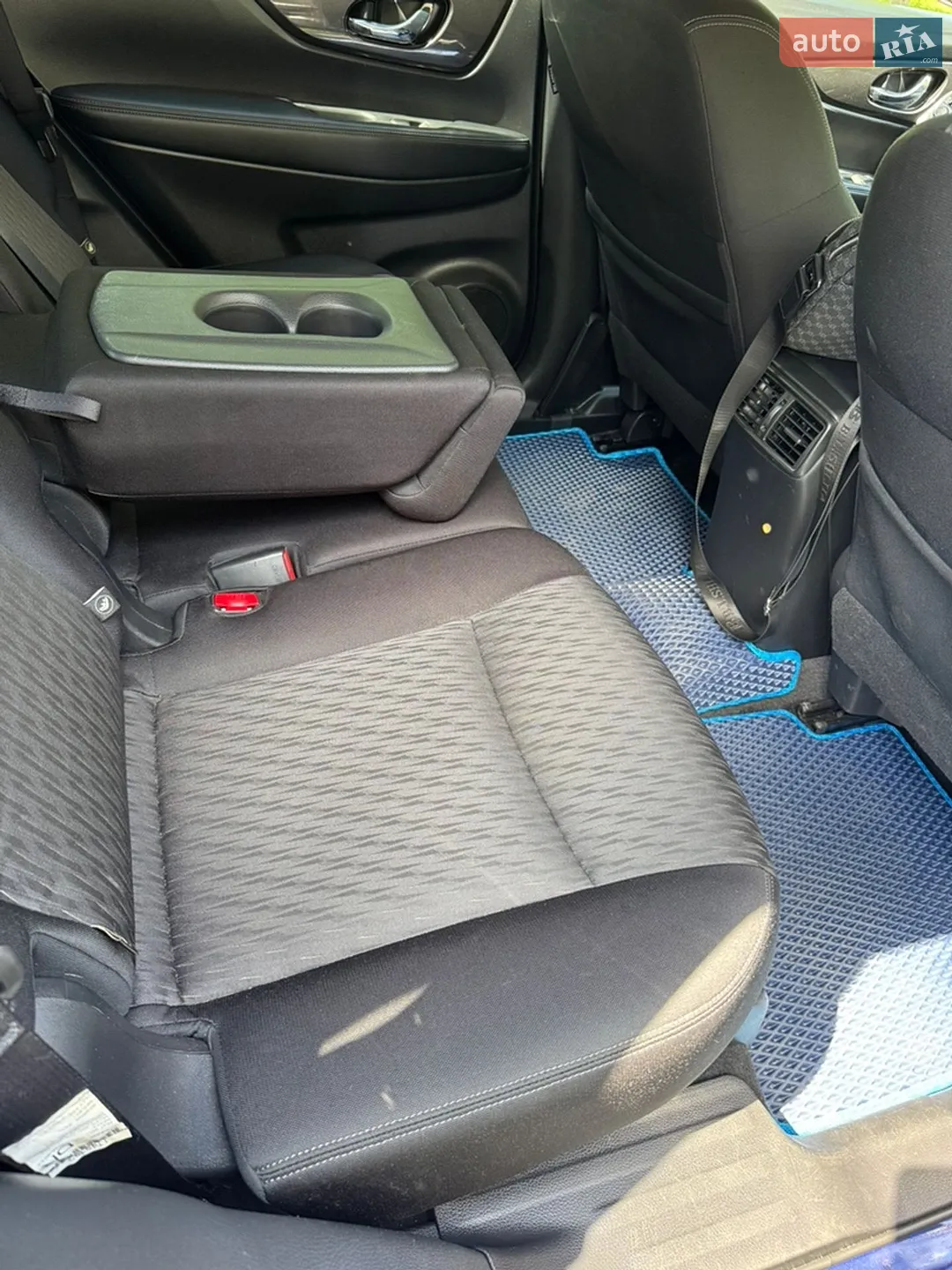 2018 Nissan Rogue - мініатюра 15