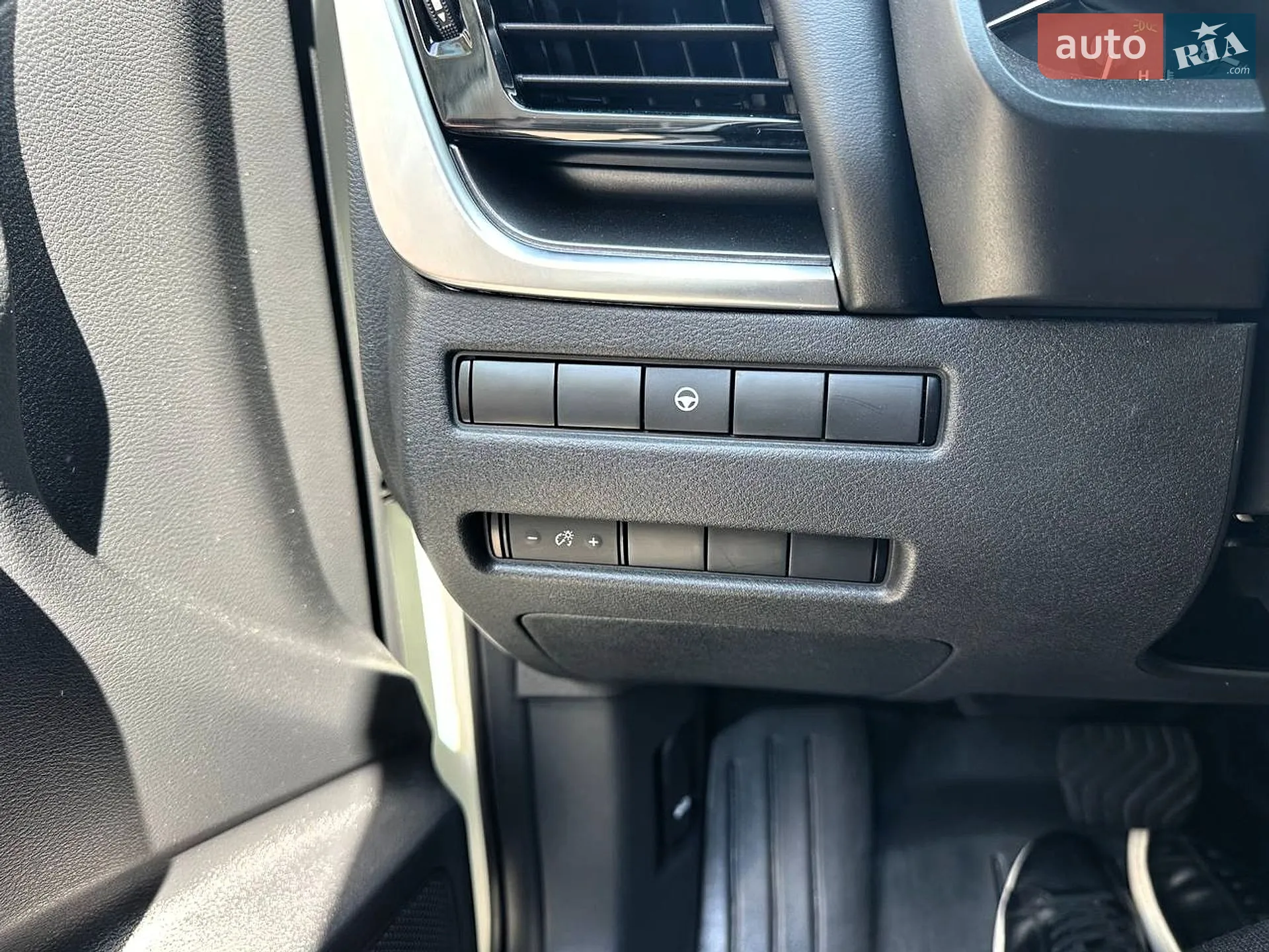 2021 Nissan Rogue - мініатюра 29