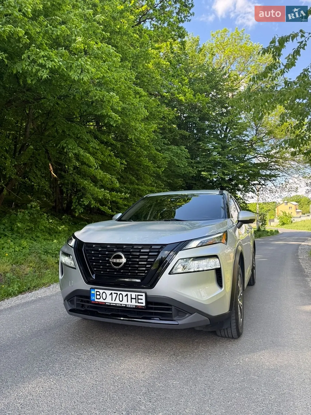 2021 Nissan Rogue - мініатюра 2