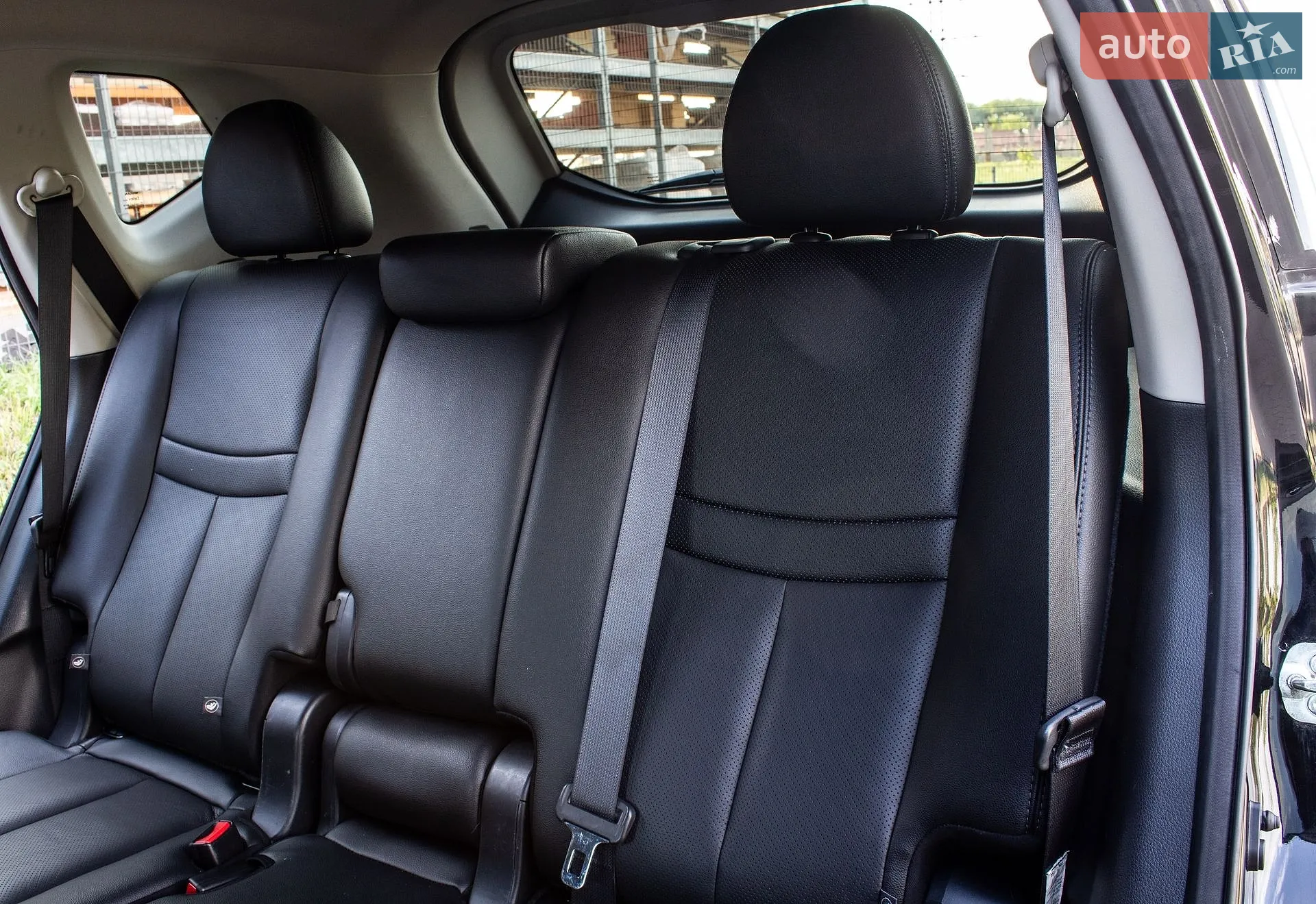 2019 Nissan Rogue - мініатюра 9