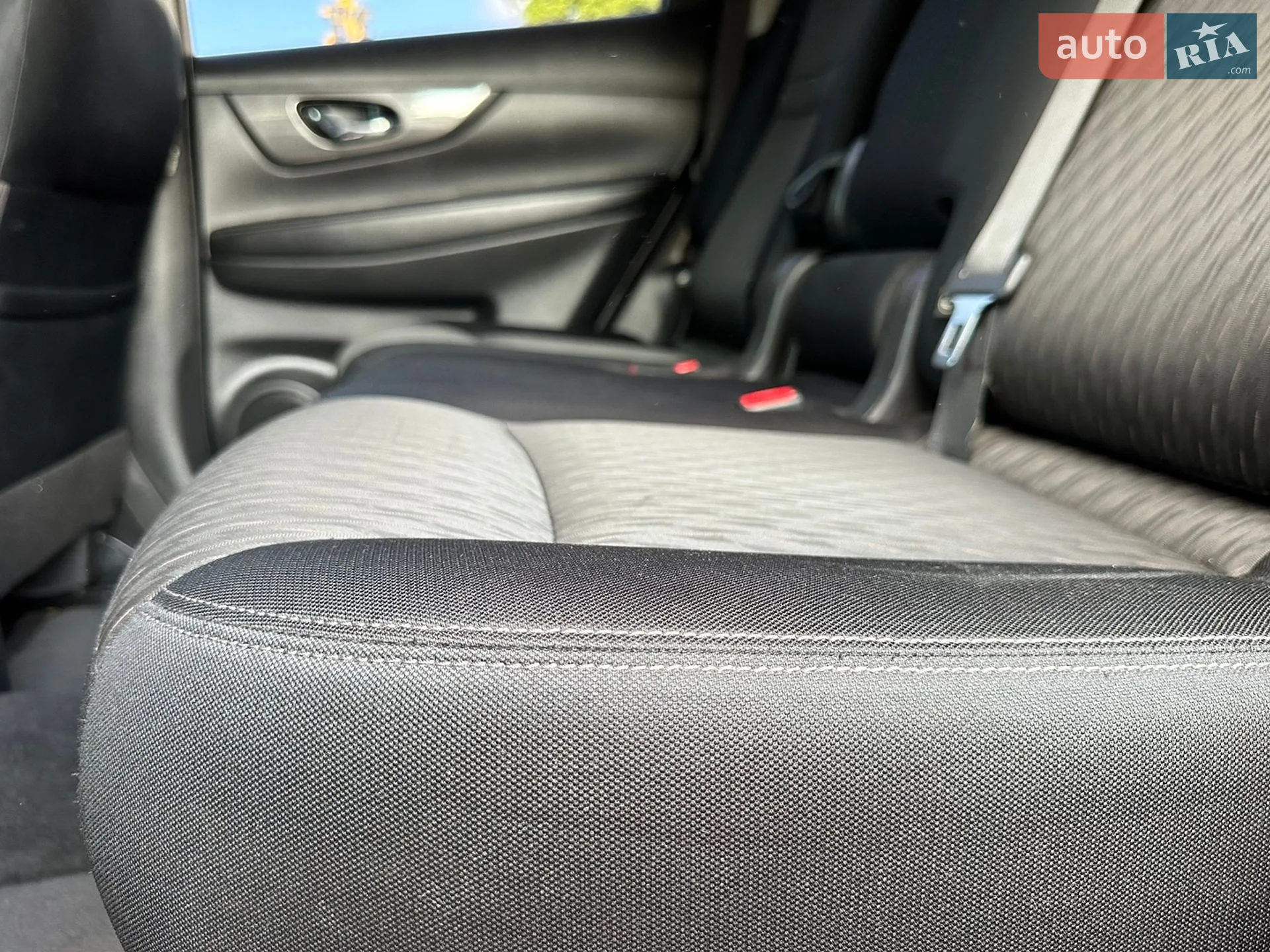 2016 Nissan Rogue - мініатюра 37