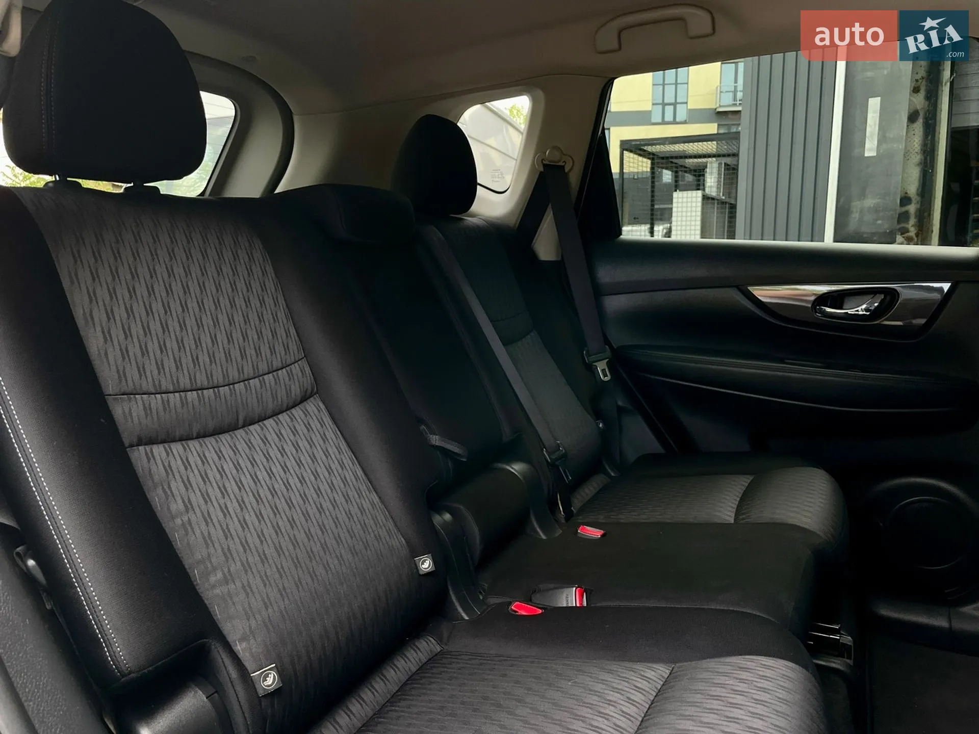 2018 Nissan Rogue - мініатюра 13
