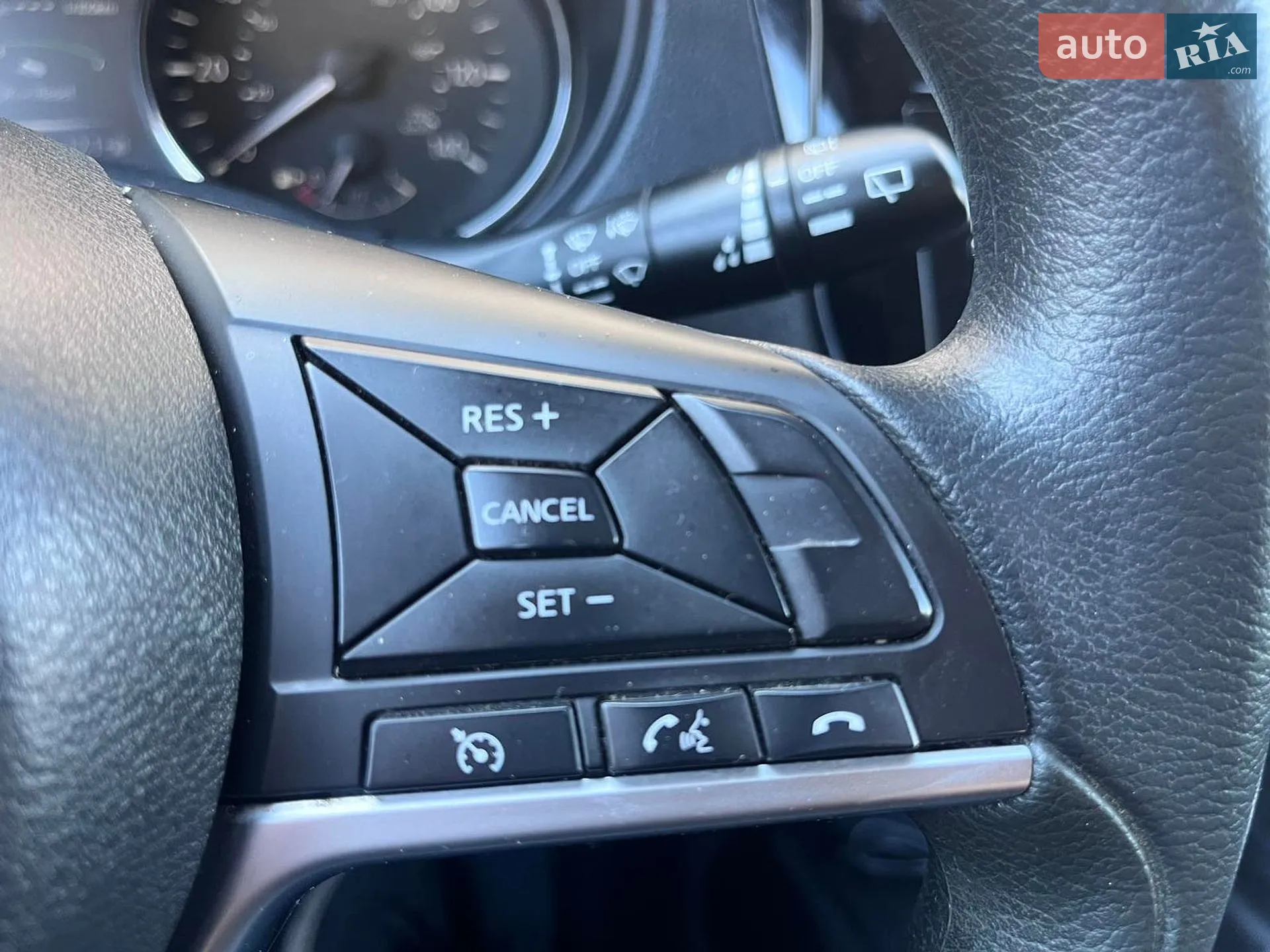 2016 Nissan Rogue - мініатюра 31