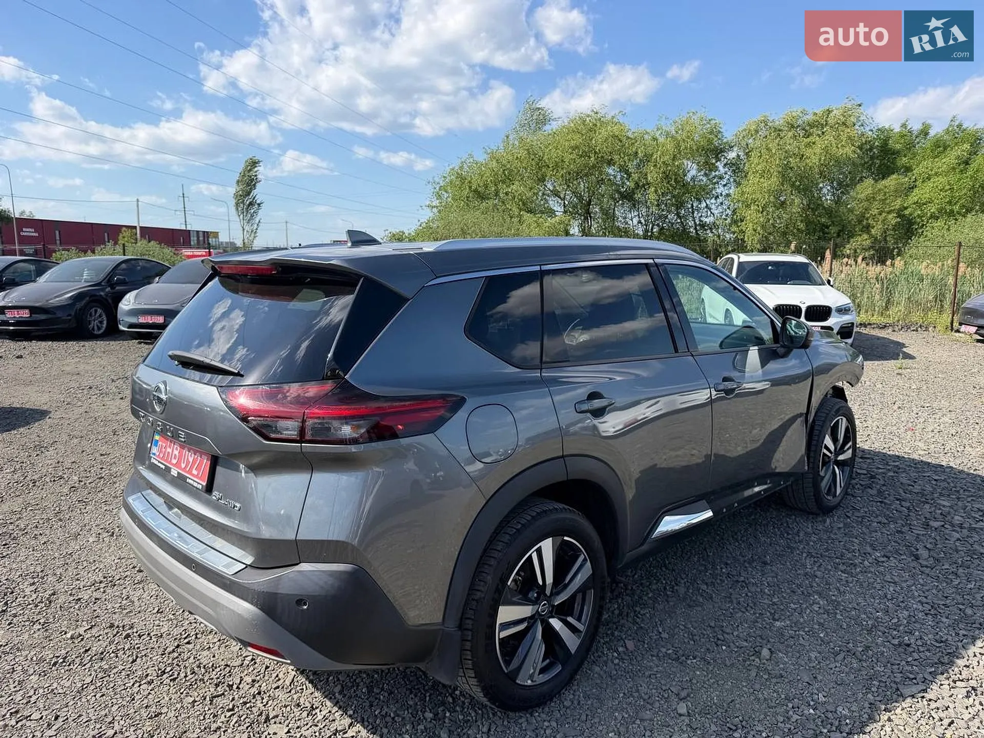 2021 Nissan Rogue - мініатюра 2