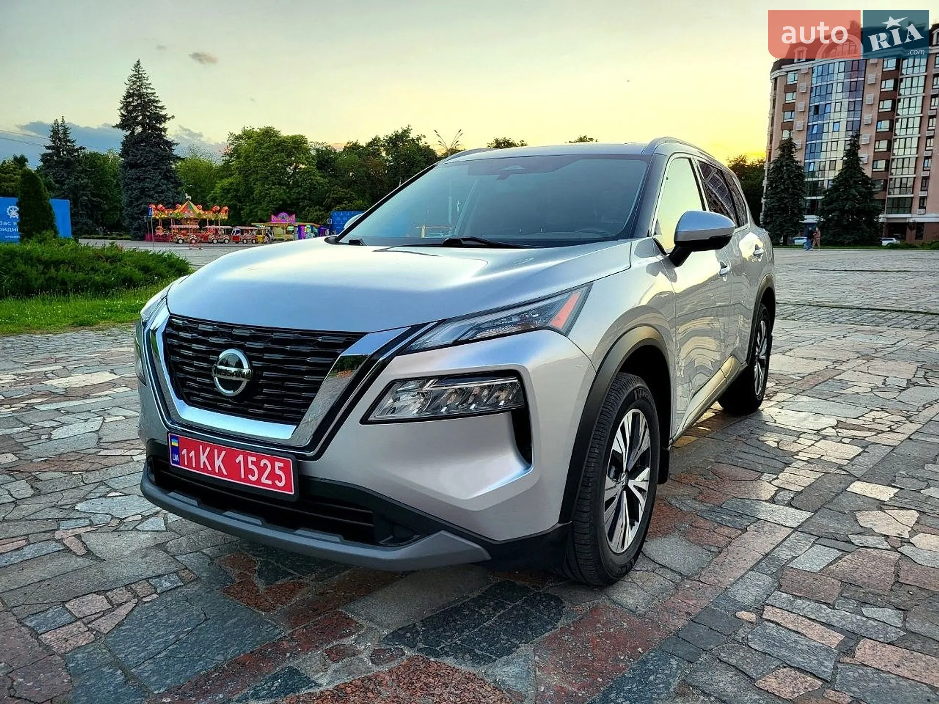 2021 Nissan Rogue - мініатюра 4
