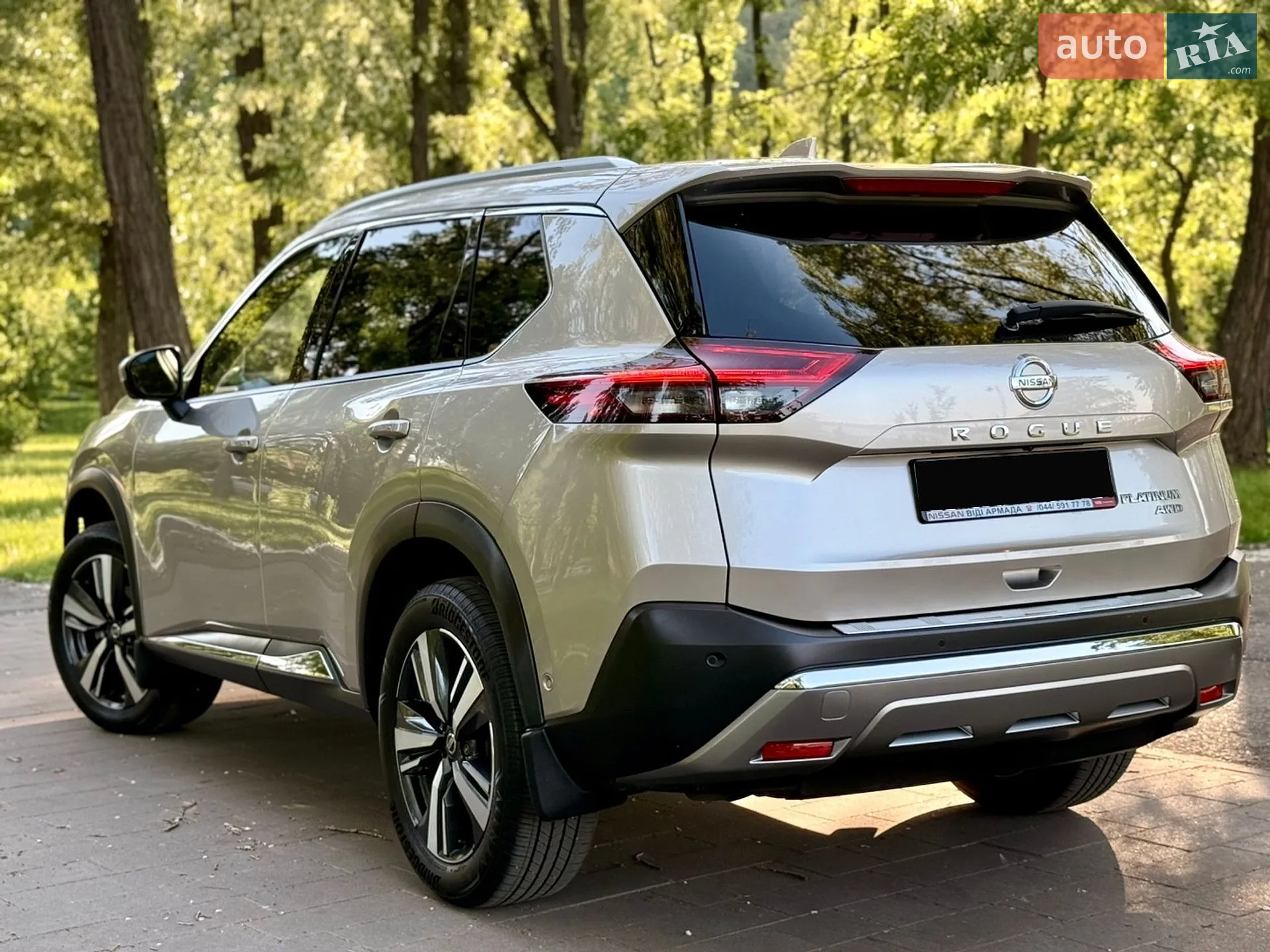 2021 Nissan Rogue - мініатюра 17