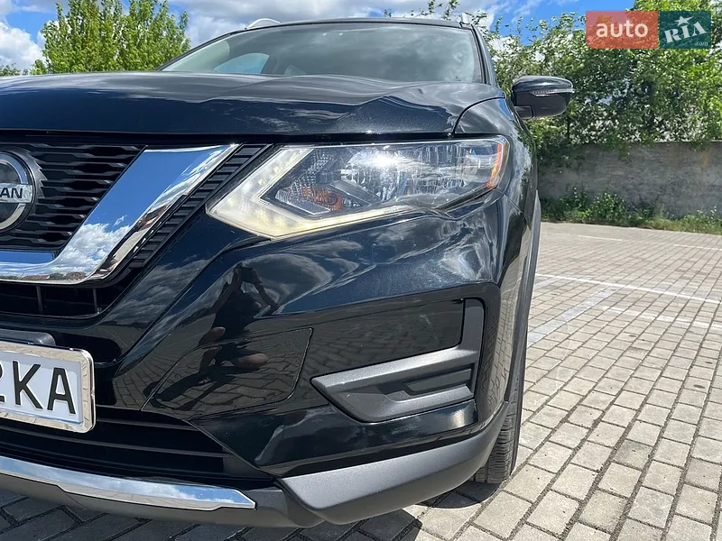 Nissan Rogue 2018 VIN KNMAT2MV0JP616741 фото оголошення 3 з 96