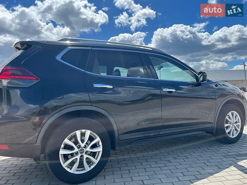 Nissan Rogue 2018 VIN KNMAT2MV0JP616741 фото оголошення 8 з 96