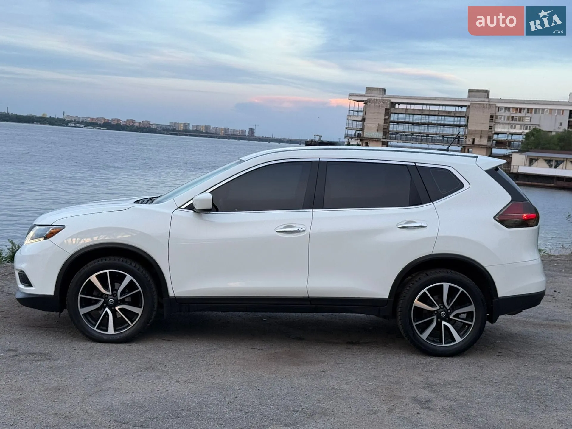 2016 Nissan Rogue - мініатюра 8
