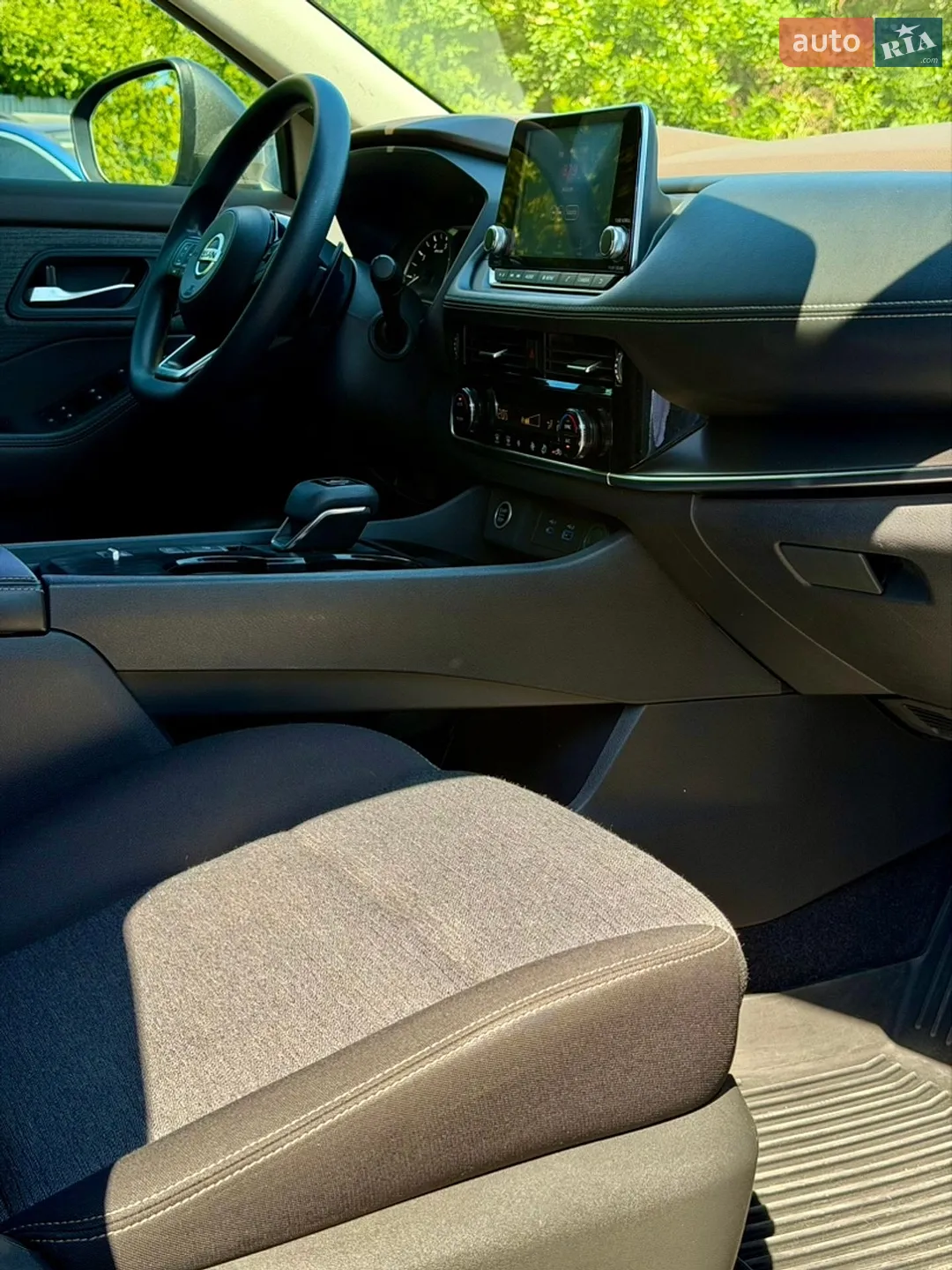2021 Nissan Rogue - мініатюра 19