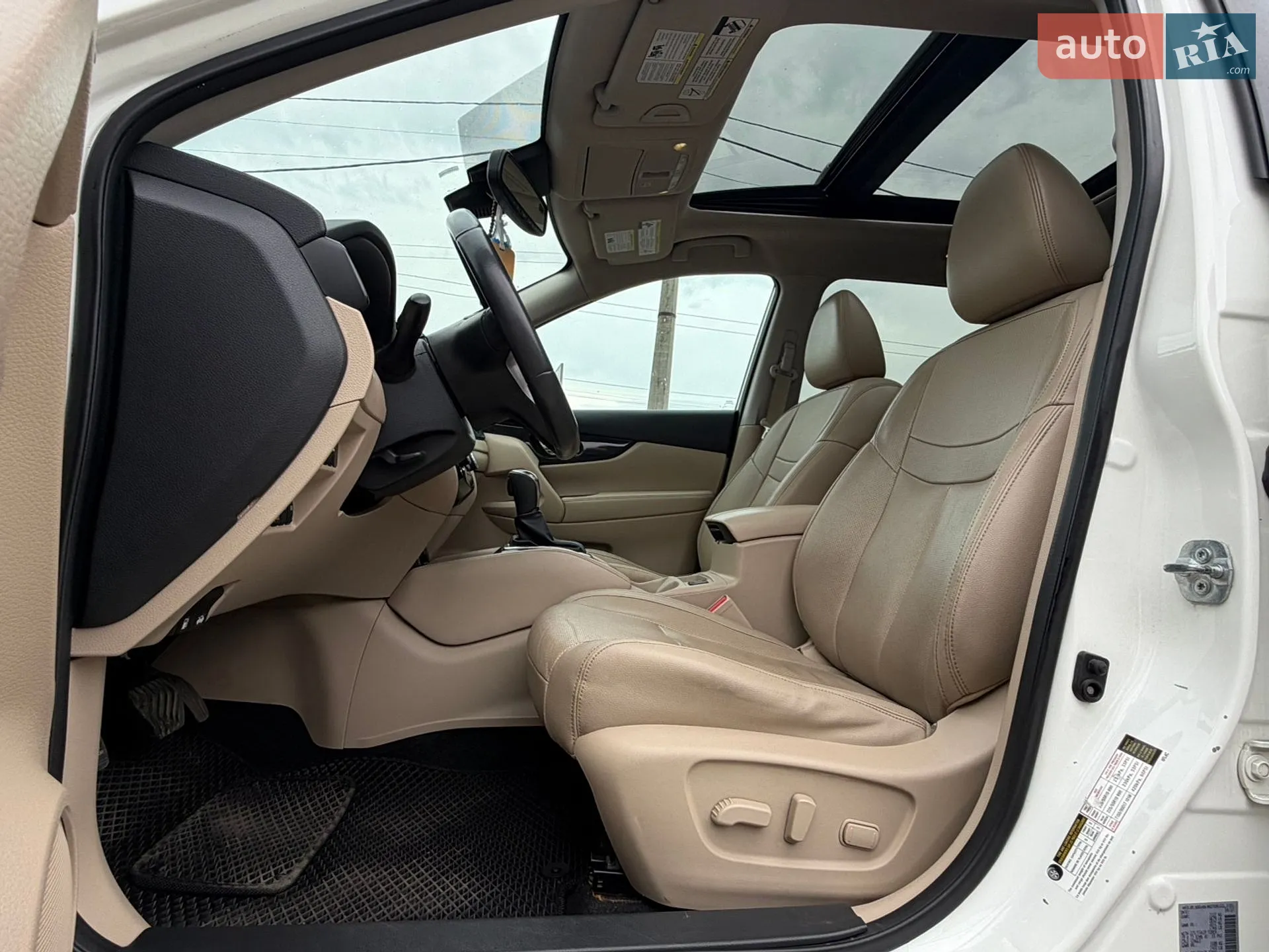 2017 Nissan Rogue - мініатюра 11