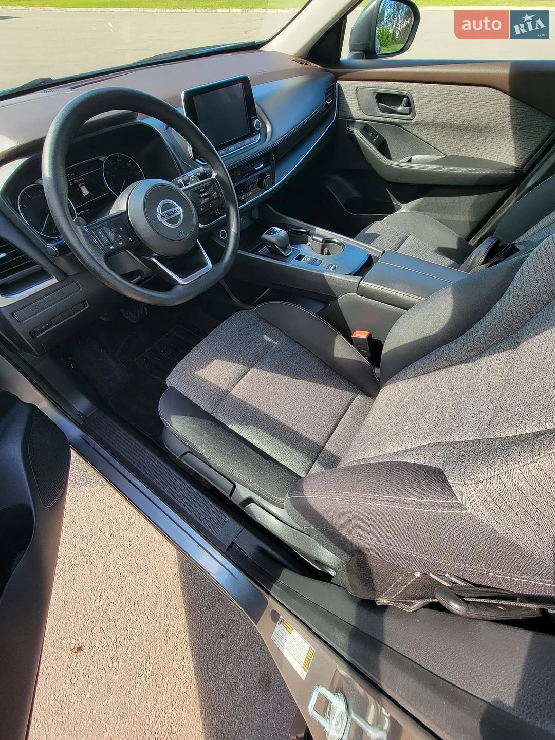 2021 Nissan Rogue - мініатюра 15