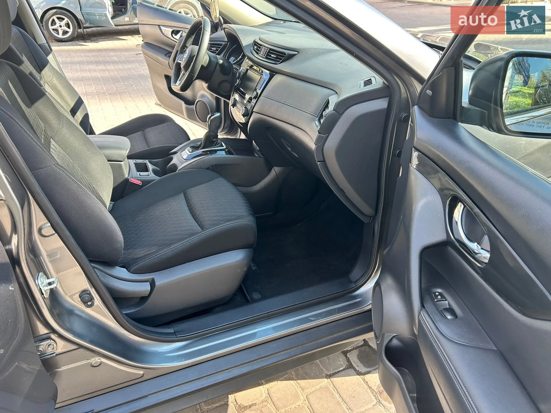 2017 Nissan Rogue - мініатюра 12