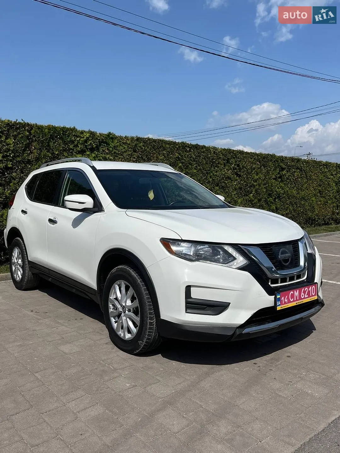 2017 Nissan Rogue - мініатюра 2