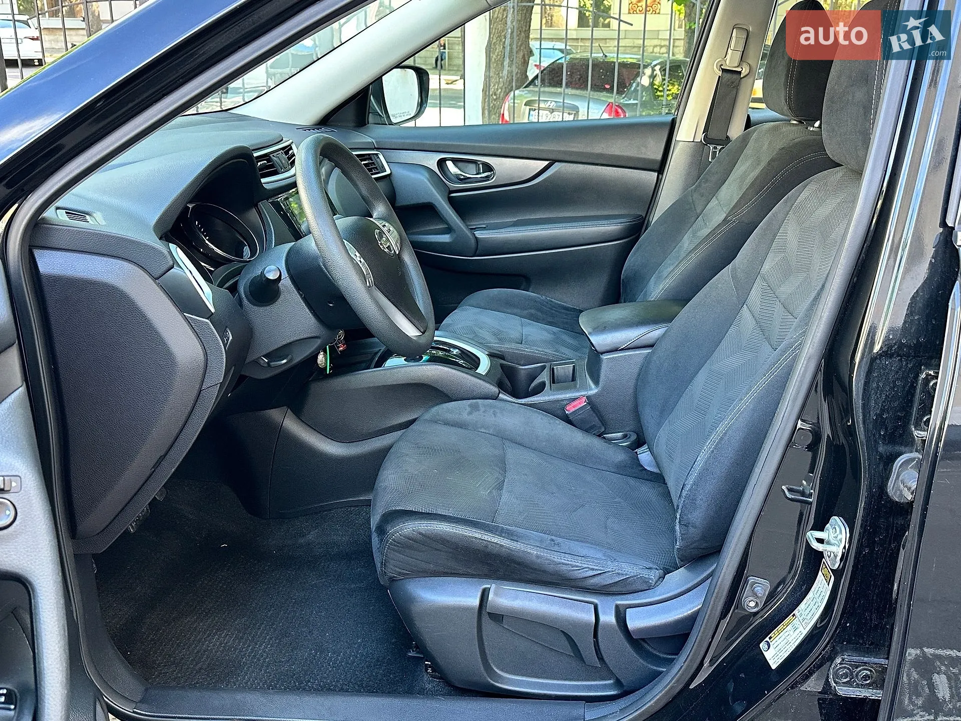 2016 Nissan Rogue - мініатюра 32