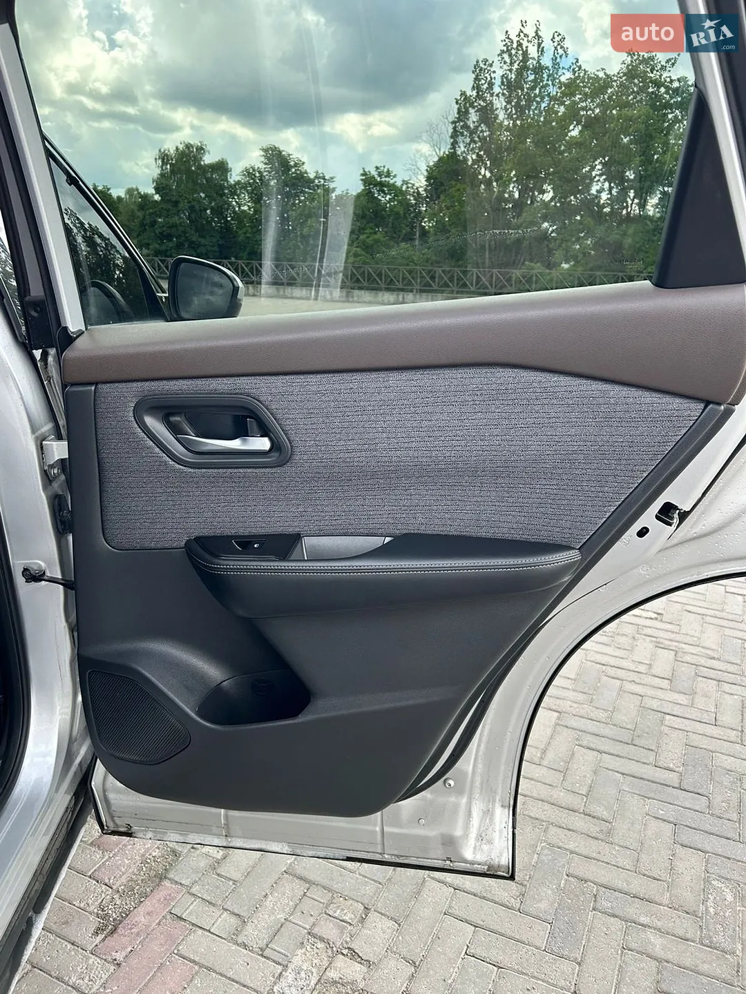 2021 Nissan Rogue - мініатюра 15