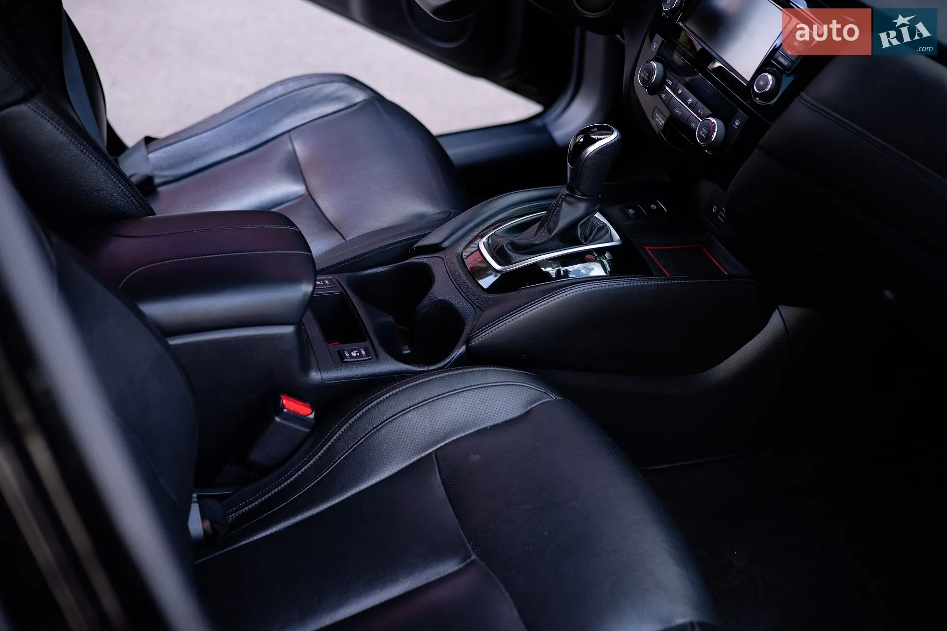 2019 Nissan Rogue - мініатюра 18