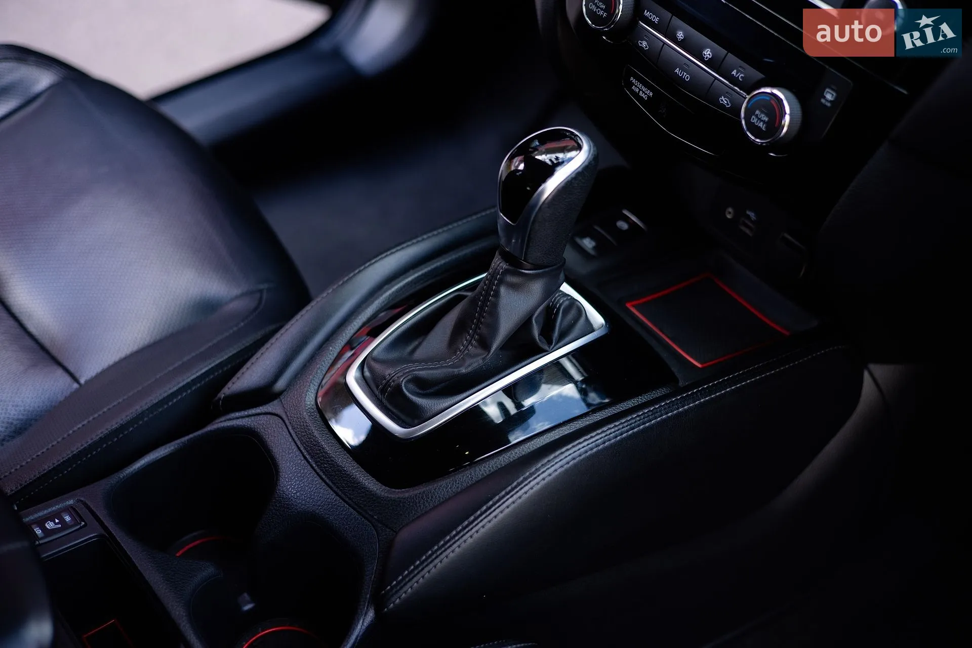 2019 Nissan Rogue - мініатюра 20