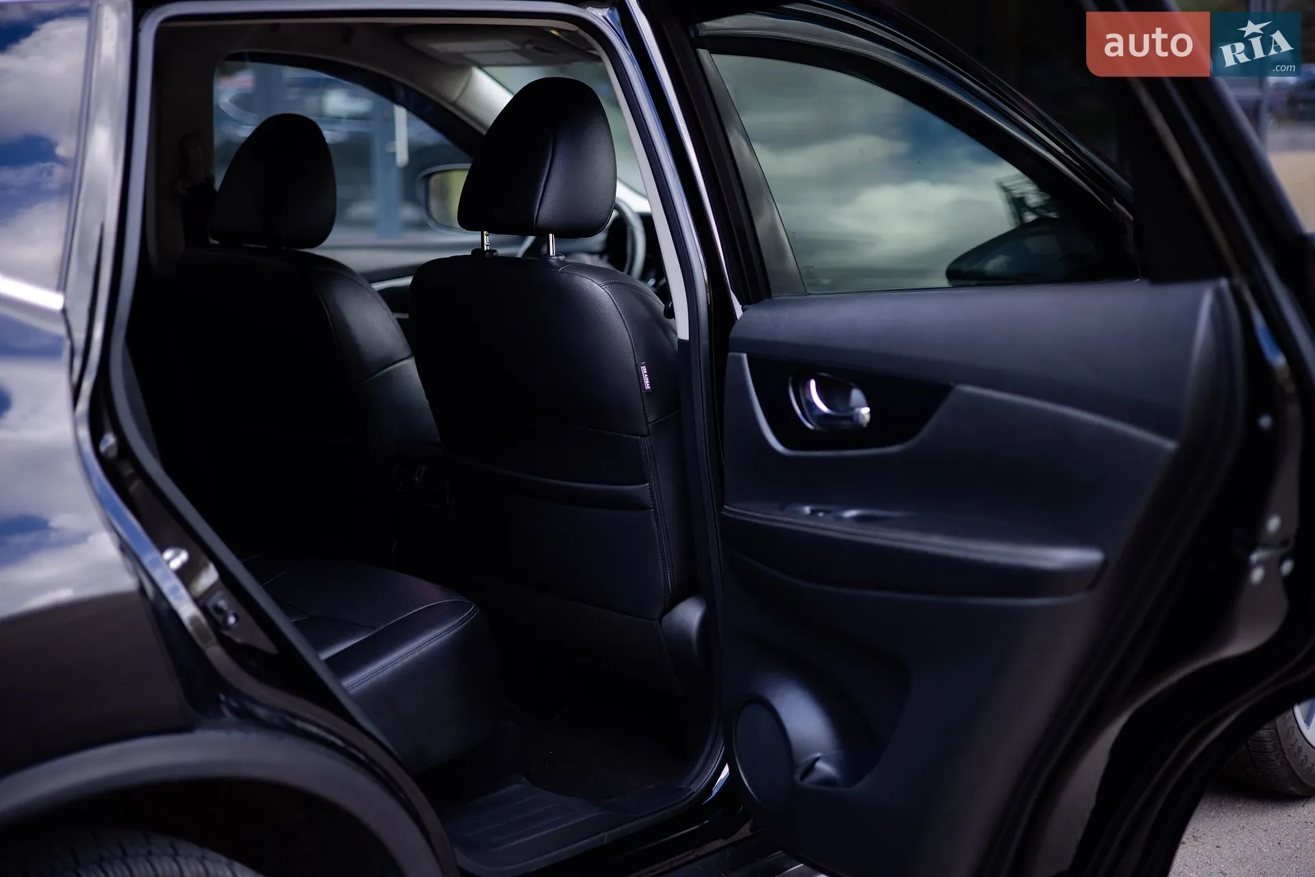 2019 Nissan Rogue - мініатюра 32