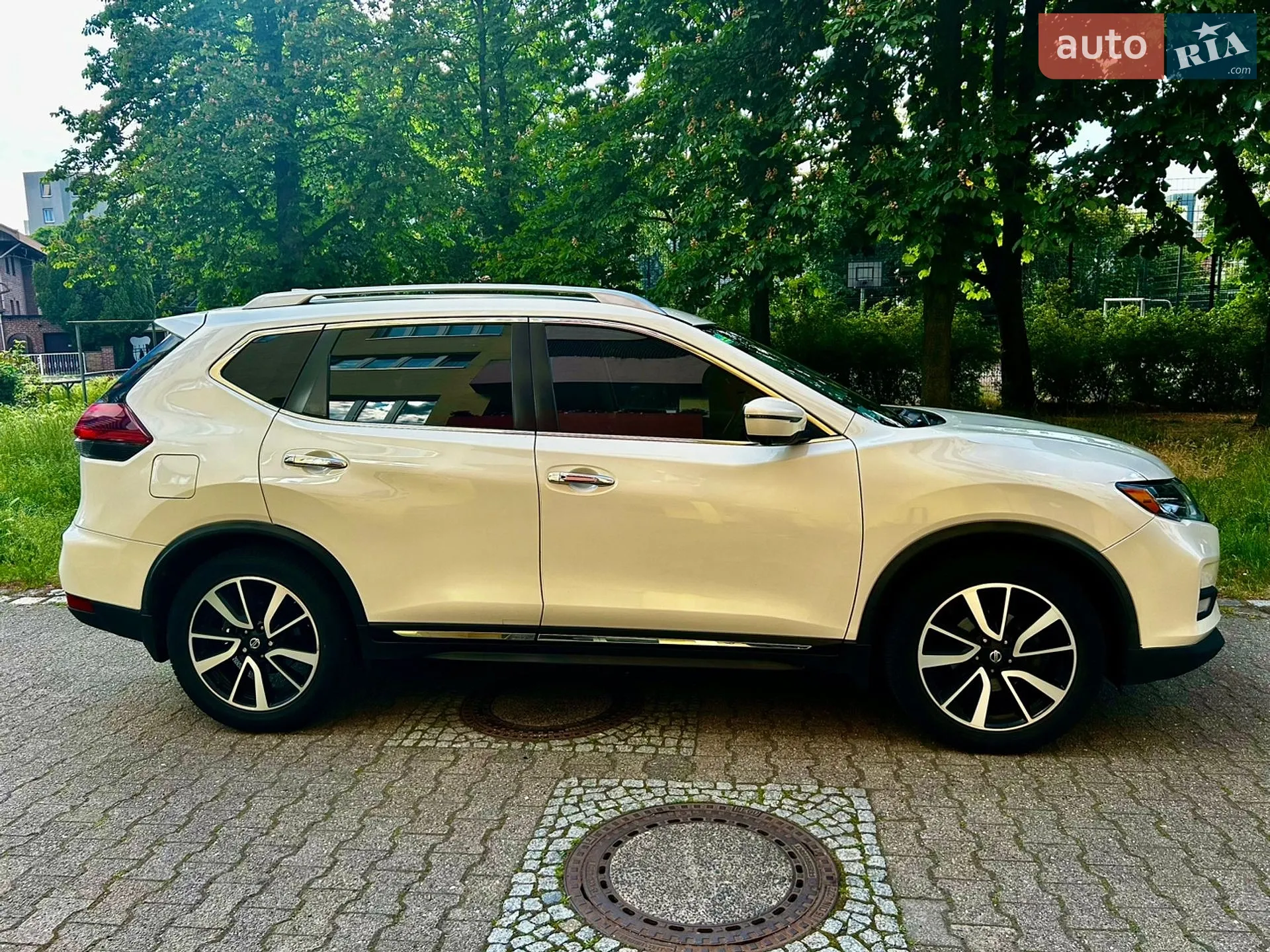 2018 Nissan Rogue - мініатюра 3