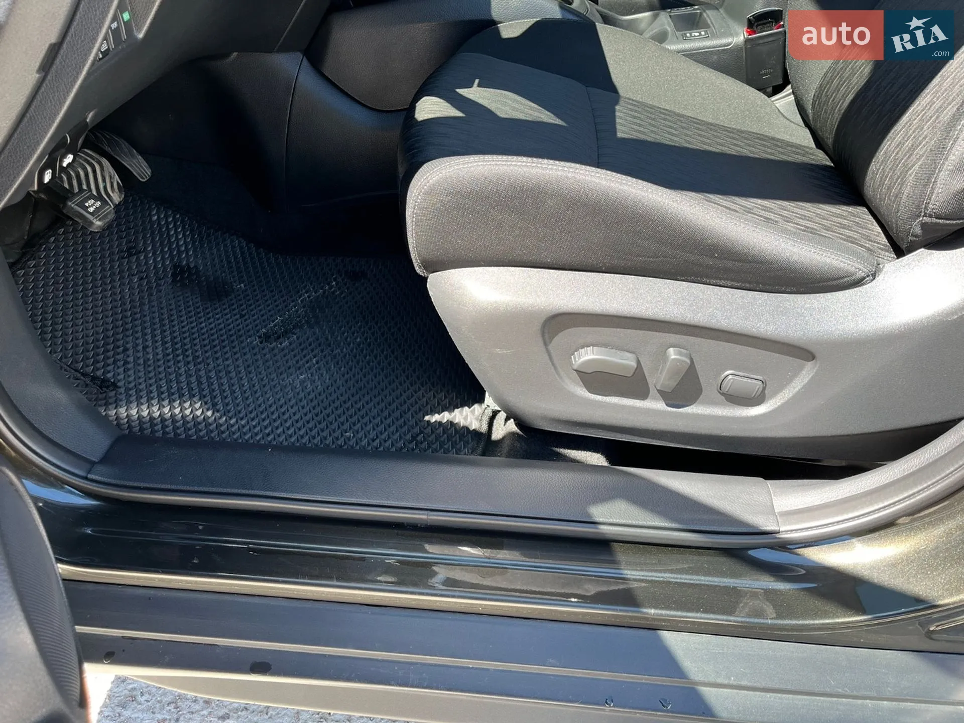 2017 Nissan Rogue - мініатюра 9