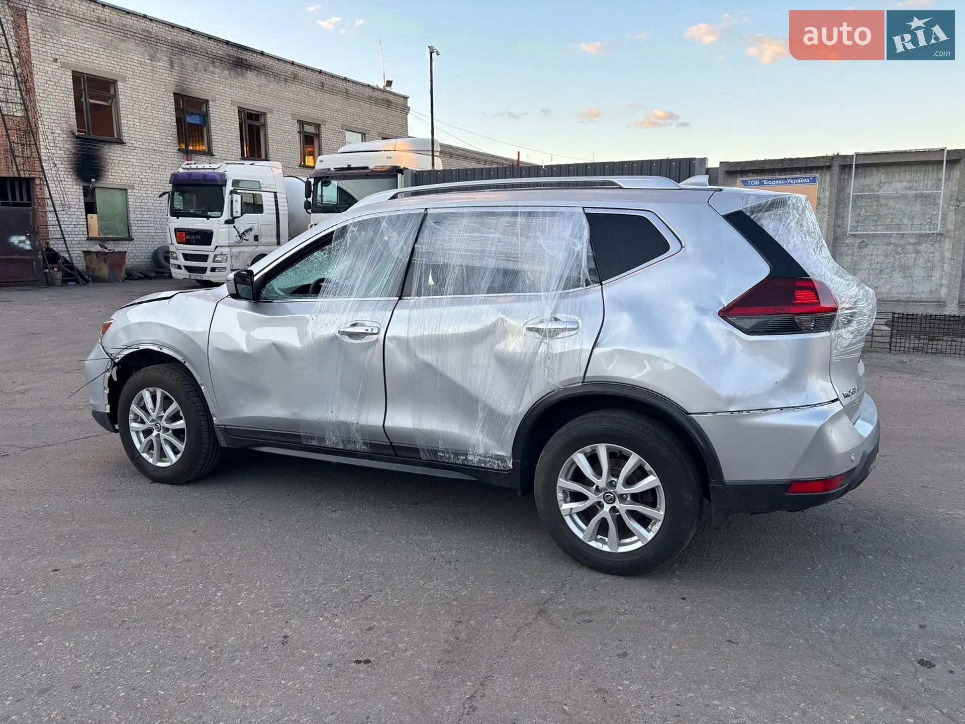 2020 Nissan Rogue - мініатюра 3
