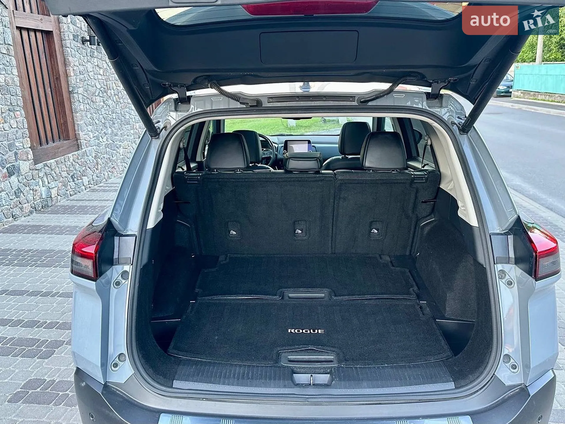 2021 Nissan Rogue - мініатюра 17