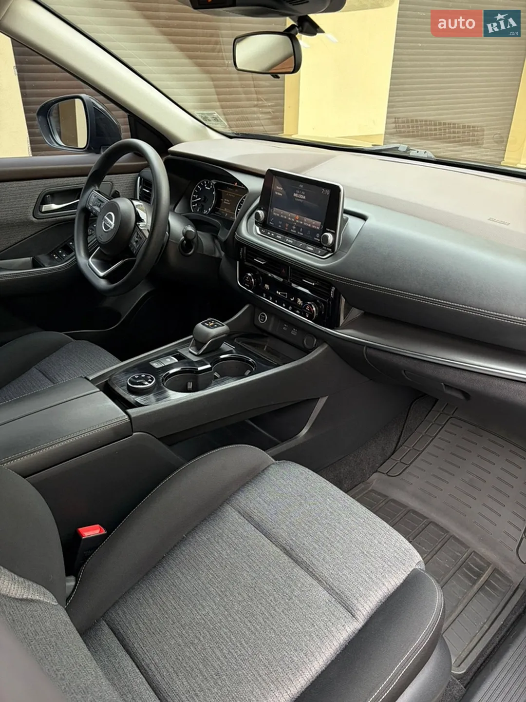 2020 Nissan Rogue - мініатюра 15