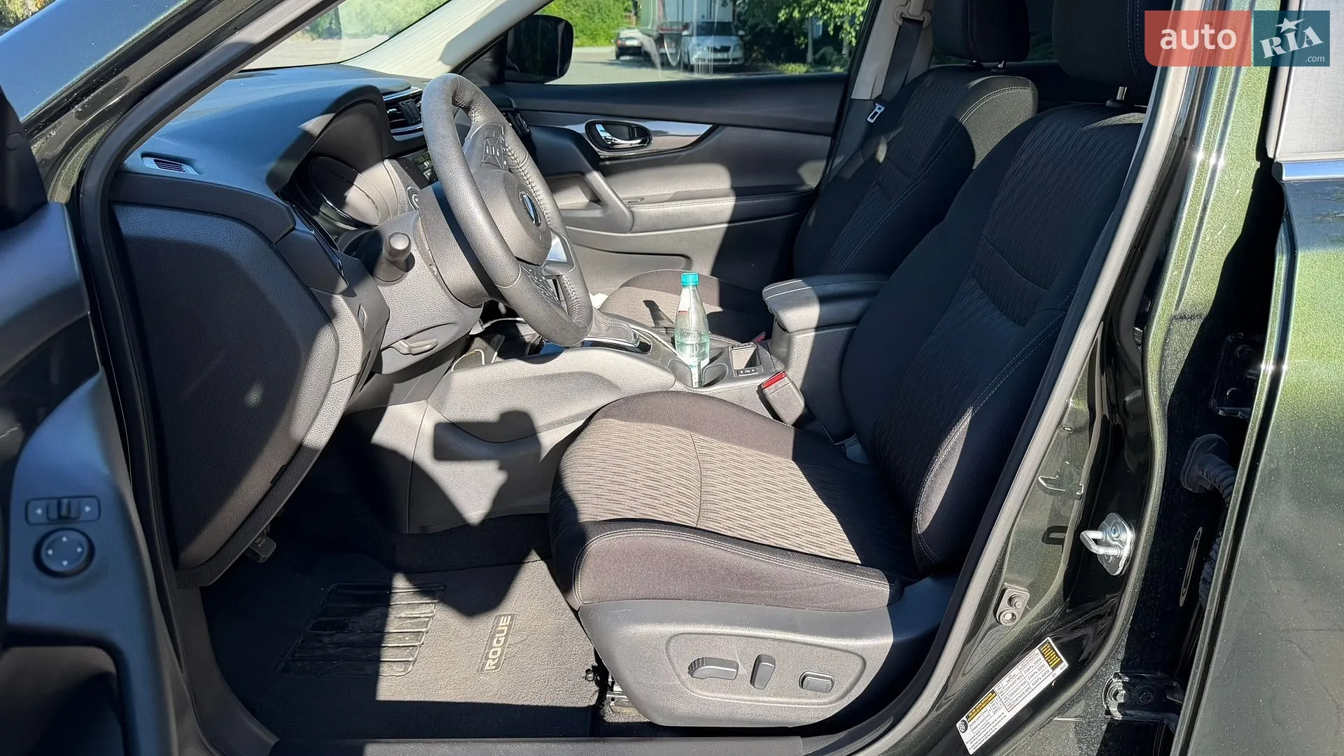 2019 Nissan Rogue - мініатюра 16