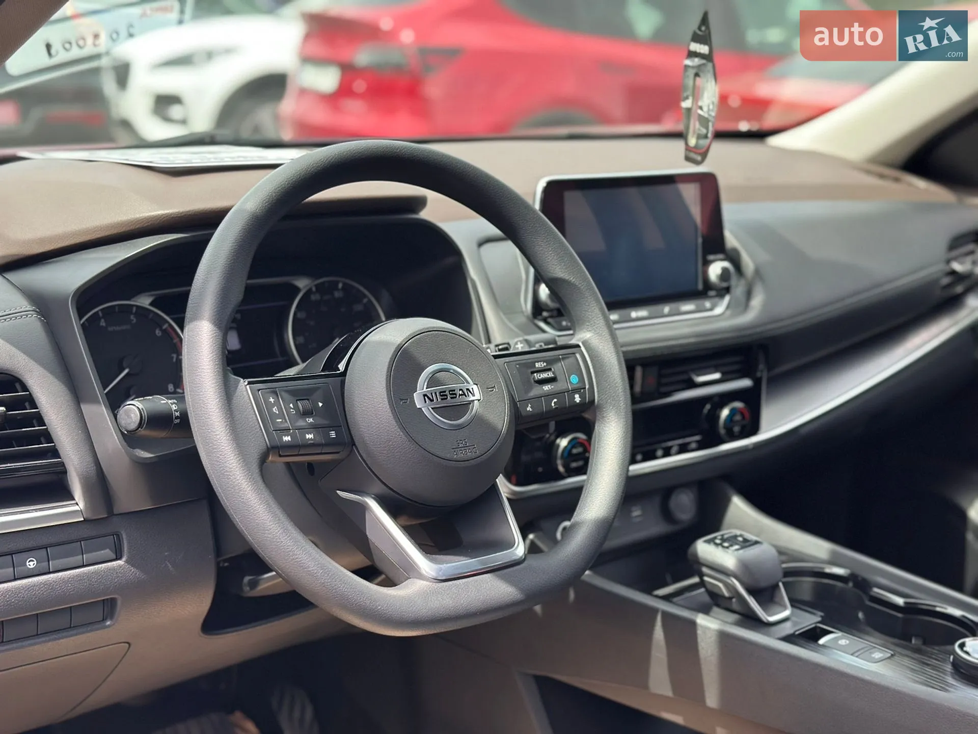 2021 Nissan Rogue - мініатюра 17