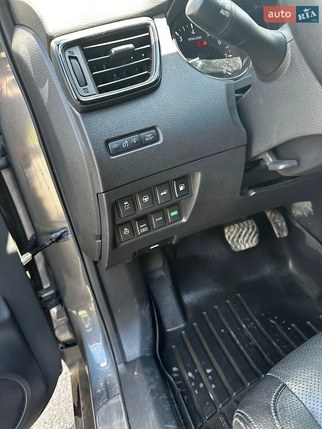 2020 Nissan Rogue - мініатюра 6