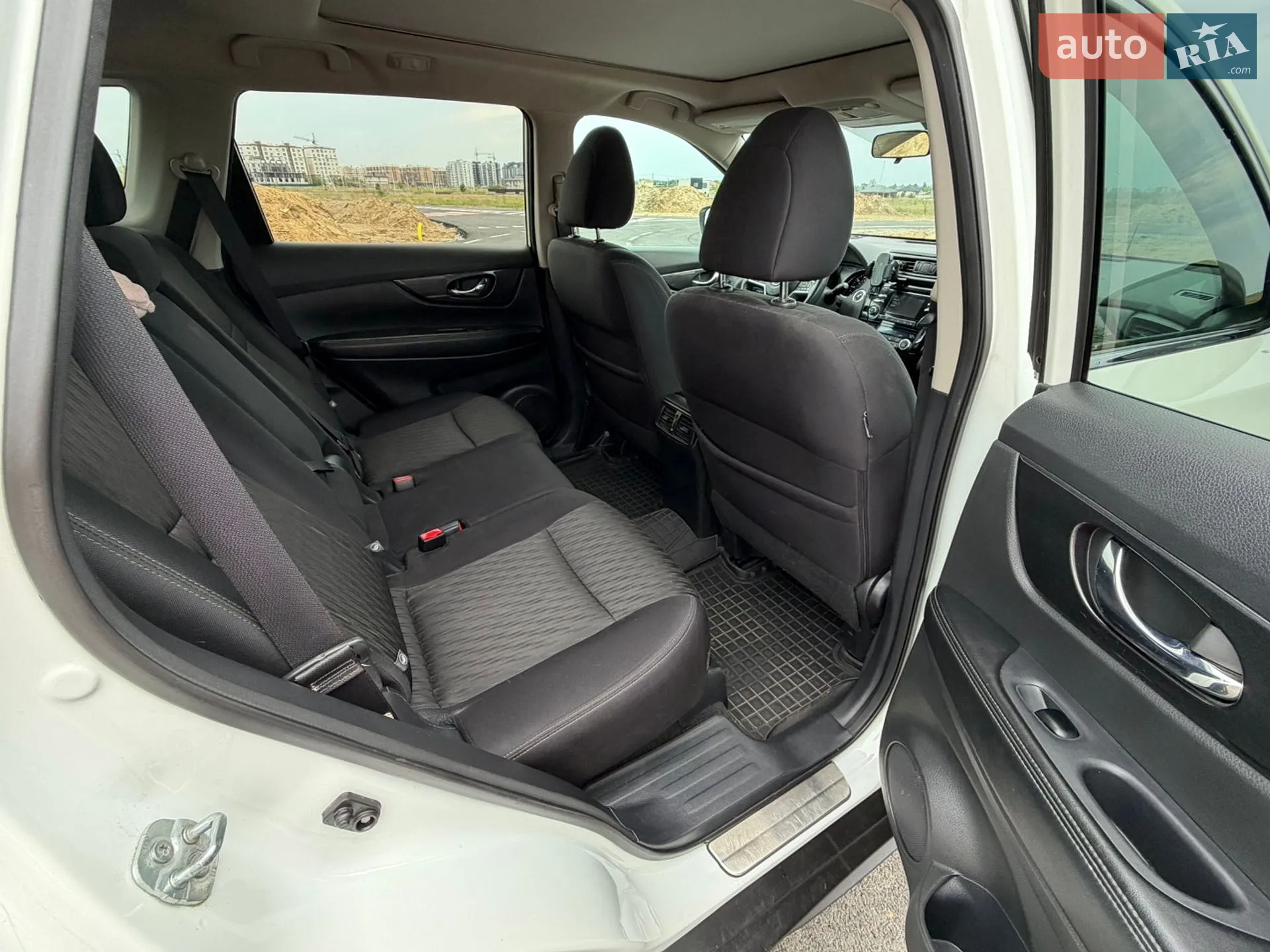 2017 Nissan Rogue - мініатюра 12