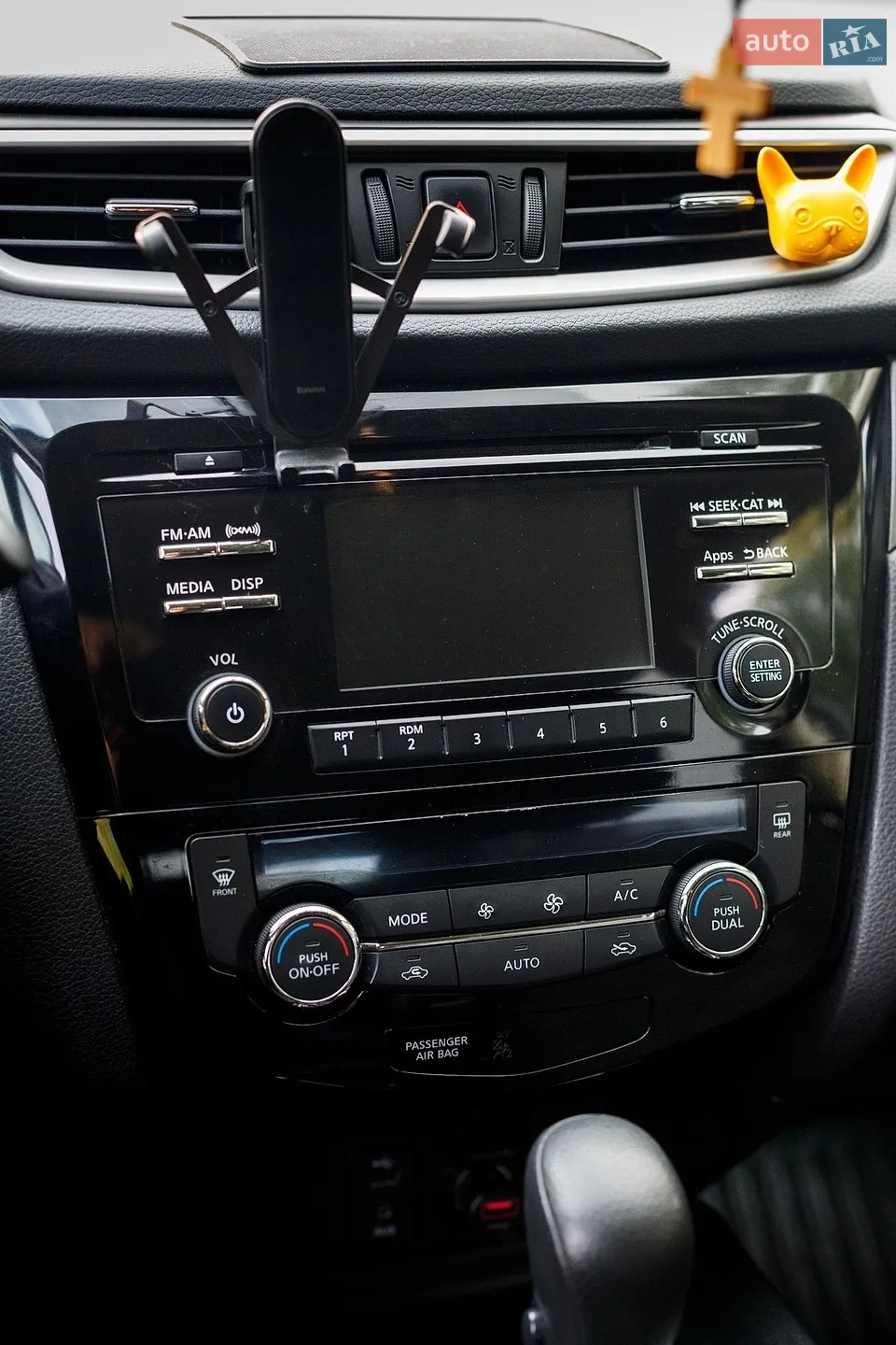 2016 Nissan Rogue - мініатюра 16