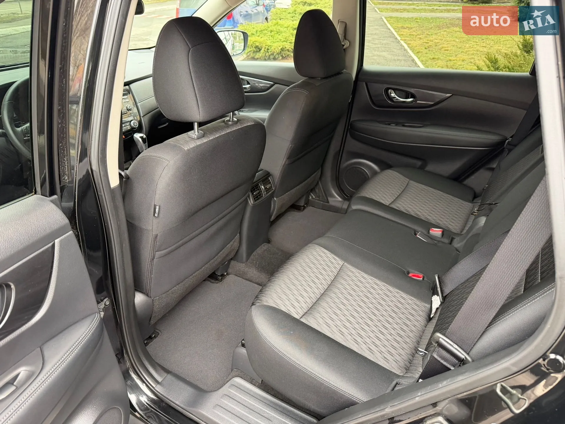 2017 Nissan Rogue - мініатюра 19