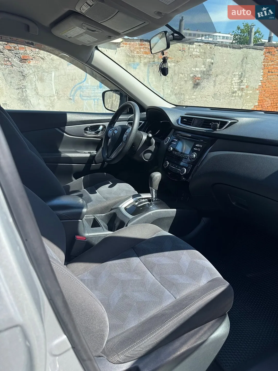 2015 Nissan Rogue - мініатюра 14