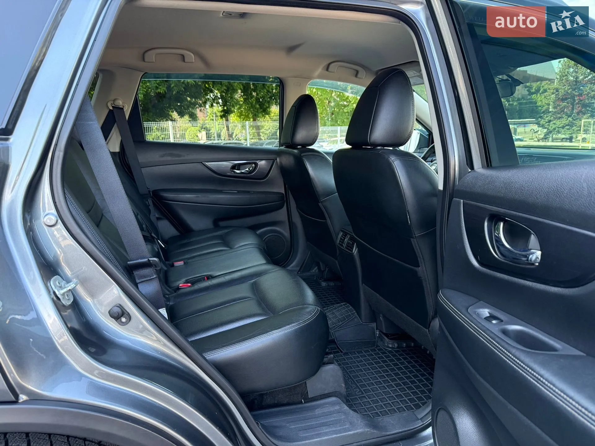 2017 Nissan Rogue - мініатюра 35