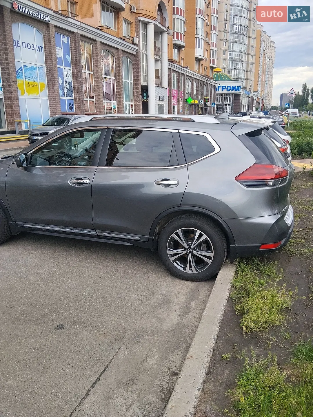 2018 Nissan Rogue - мініатюра 11