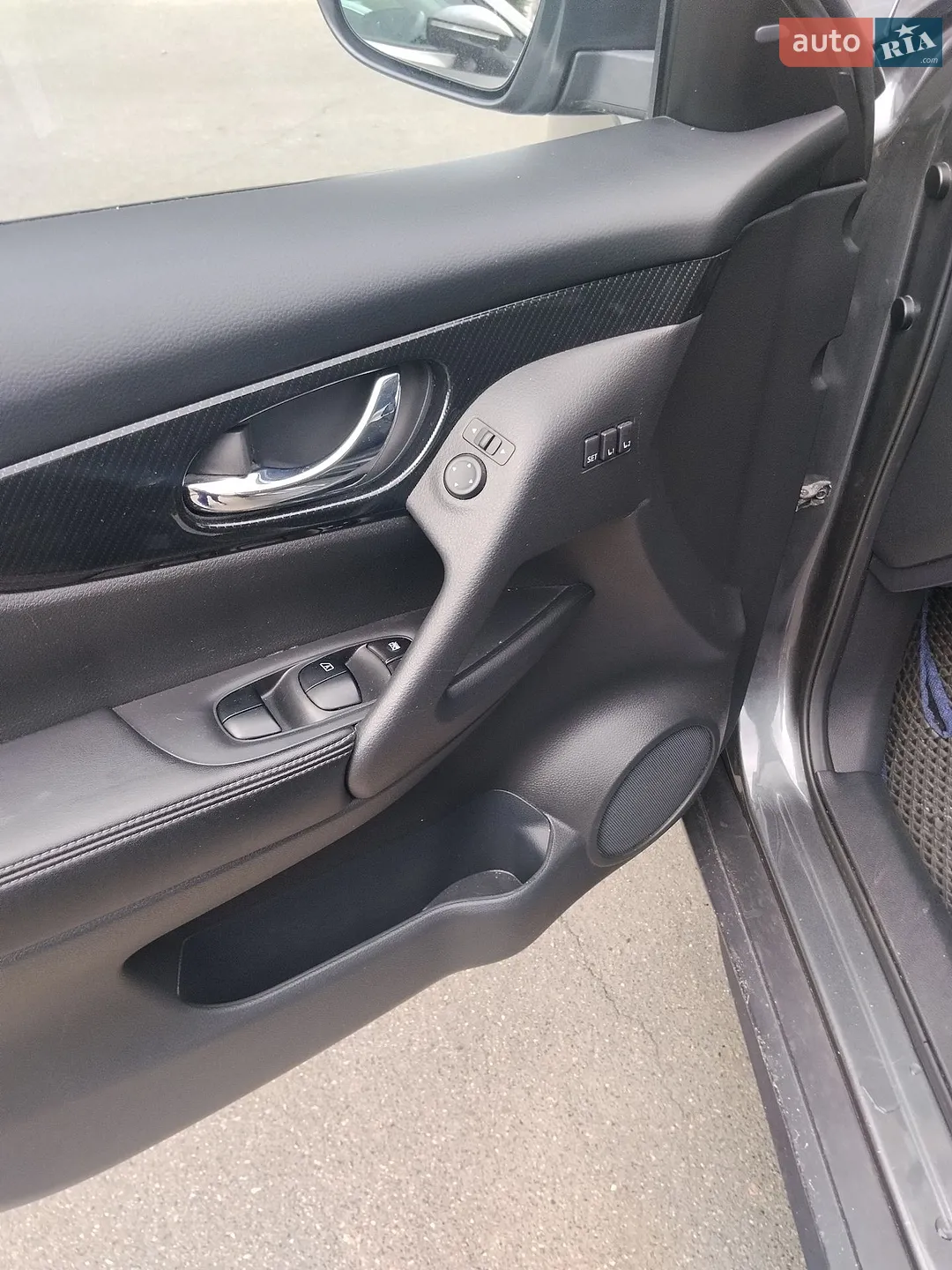 2018 Nissan Rogue - мініатюра 12