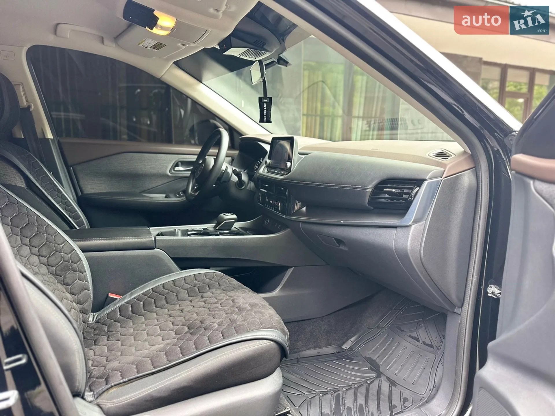 2021 Nissan Rogue - мініатюра 17