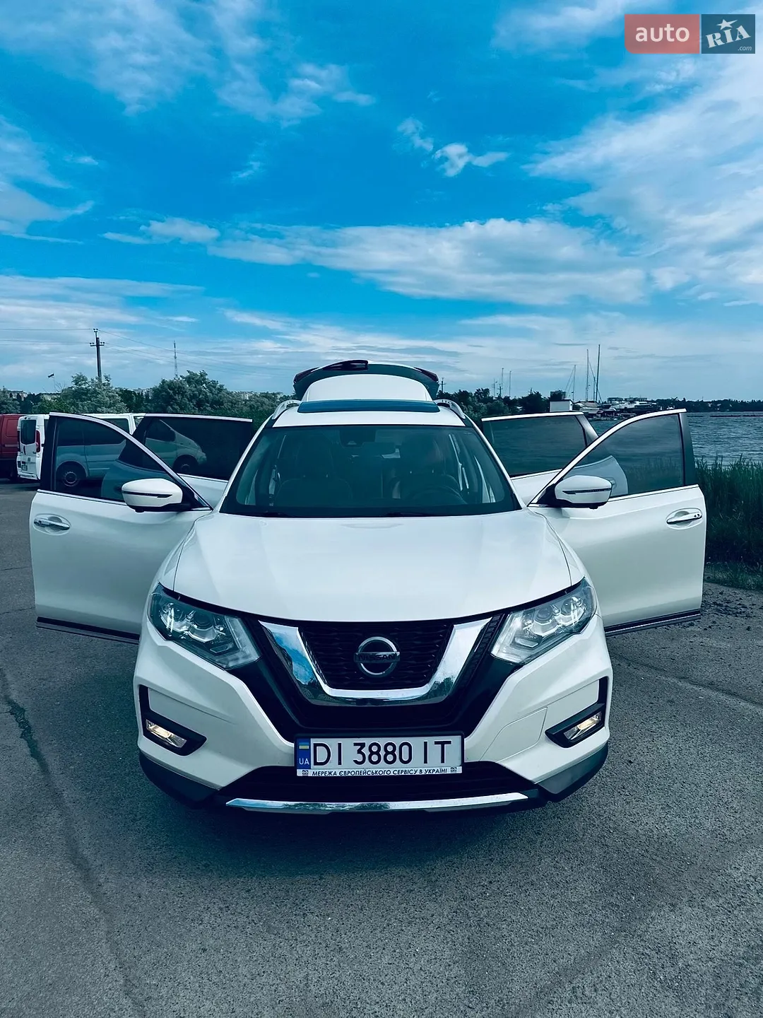 2018 Nissan Rogue - мініатюра 3